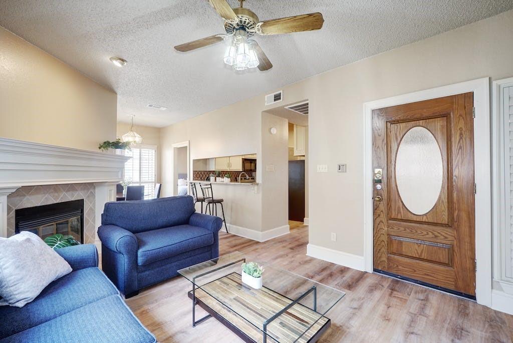 3001 CEDAR St # 204, Austin, TX 78705