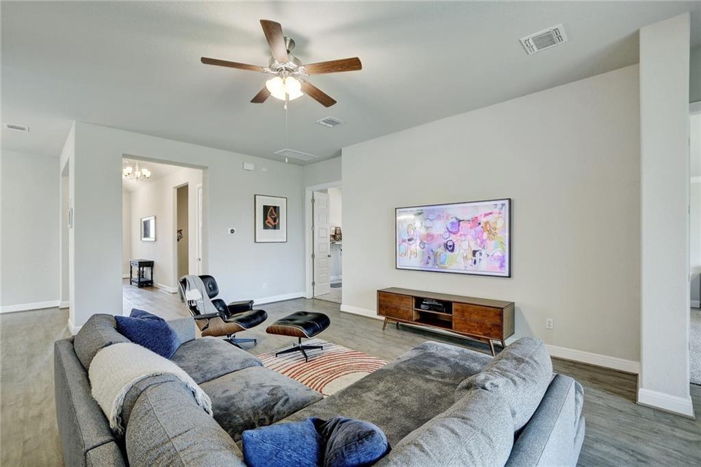 416 Peakside Cir, Dripping Springs, TX 78620