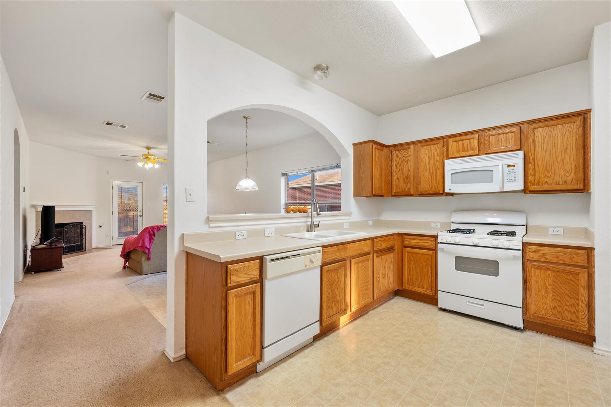 804 Estancia Way, Leander, TX 78641