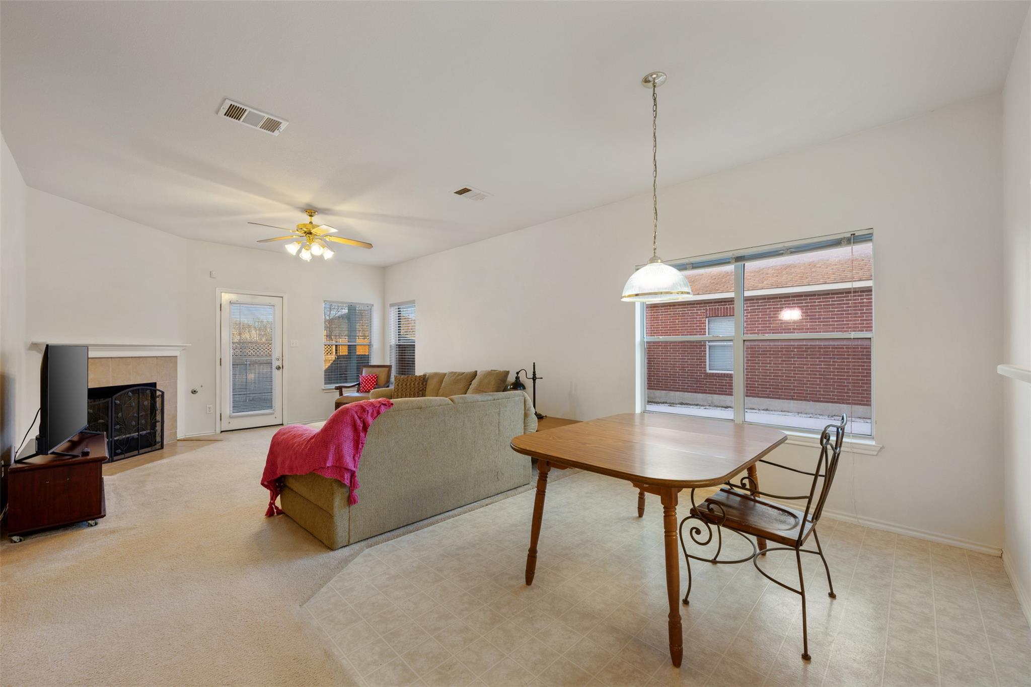 804 Estancia Way, Leander, TX 78641