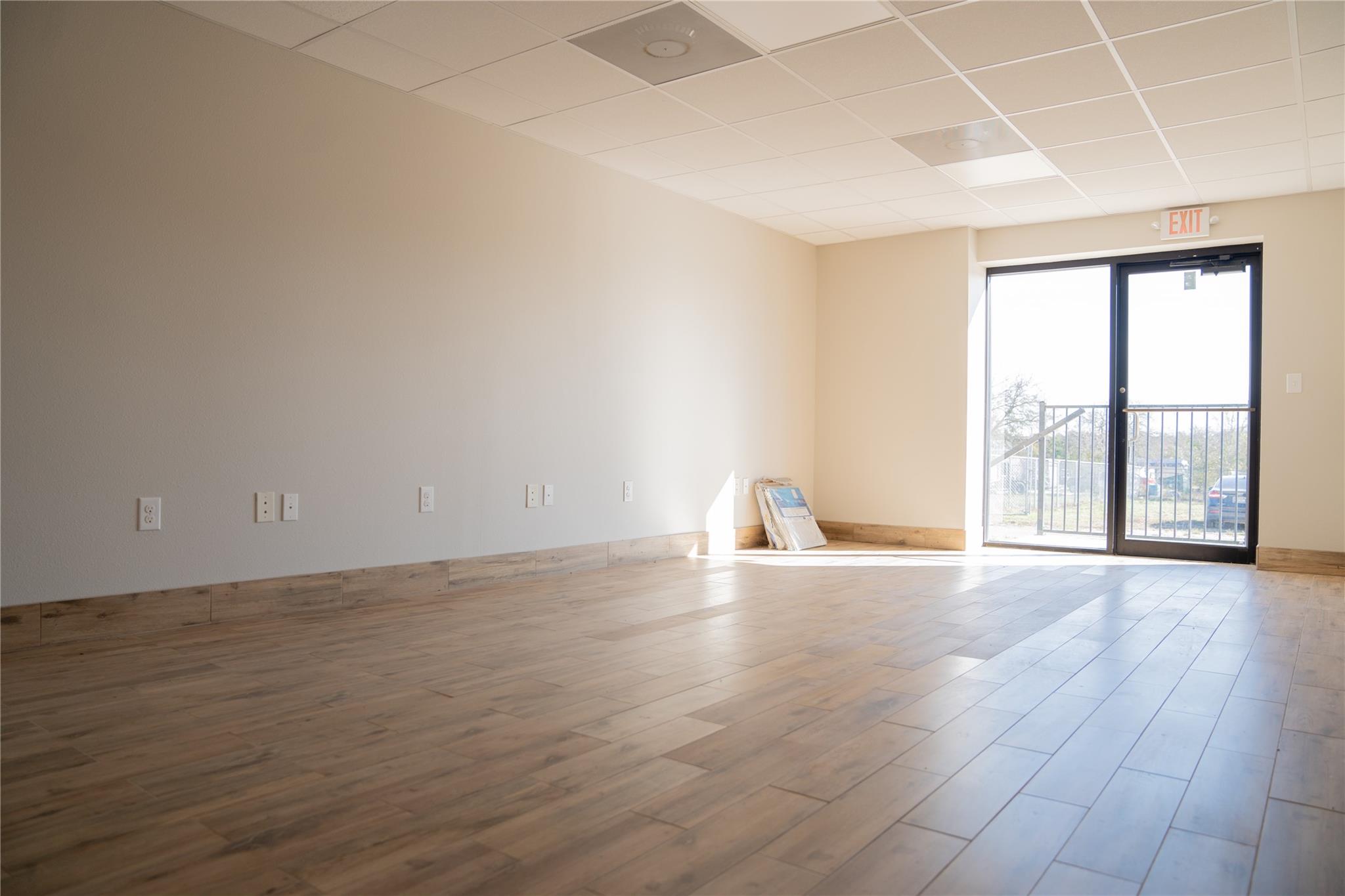 2550 County Road 279 Rd # E&F, Leander, TX 78641