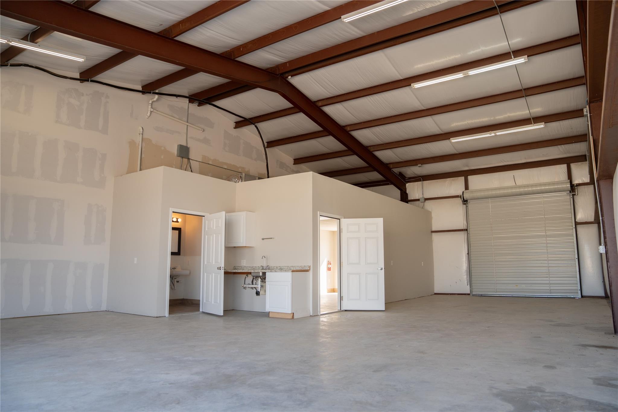 2550 County Road 279 Rd # E&F, Leander, TX 78641