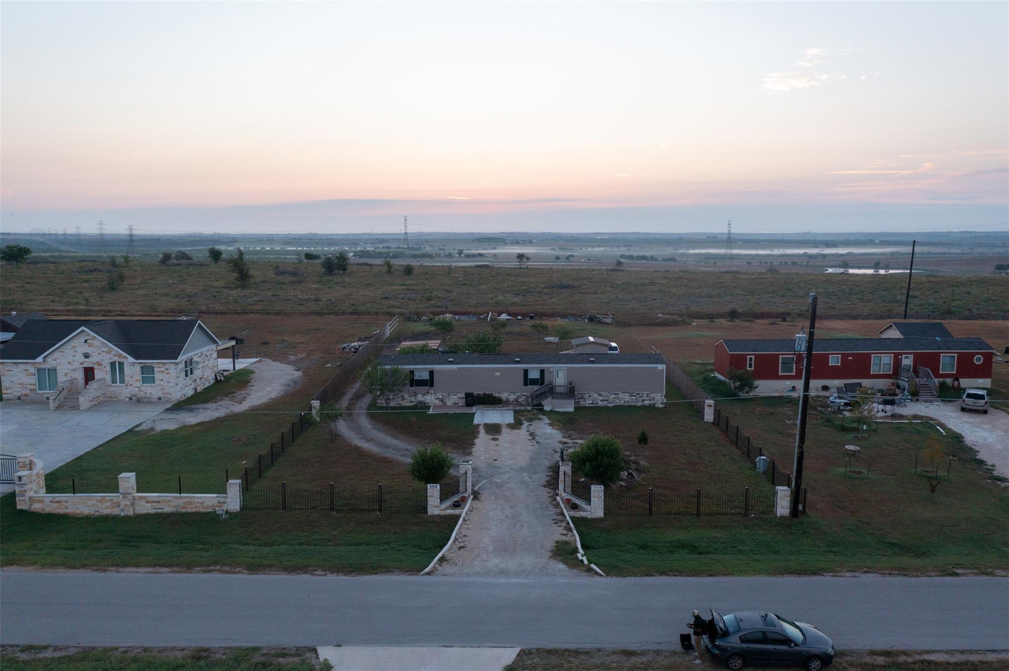 363 El Rey Dr, Kyle, TX 78640