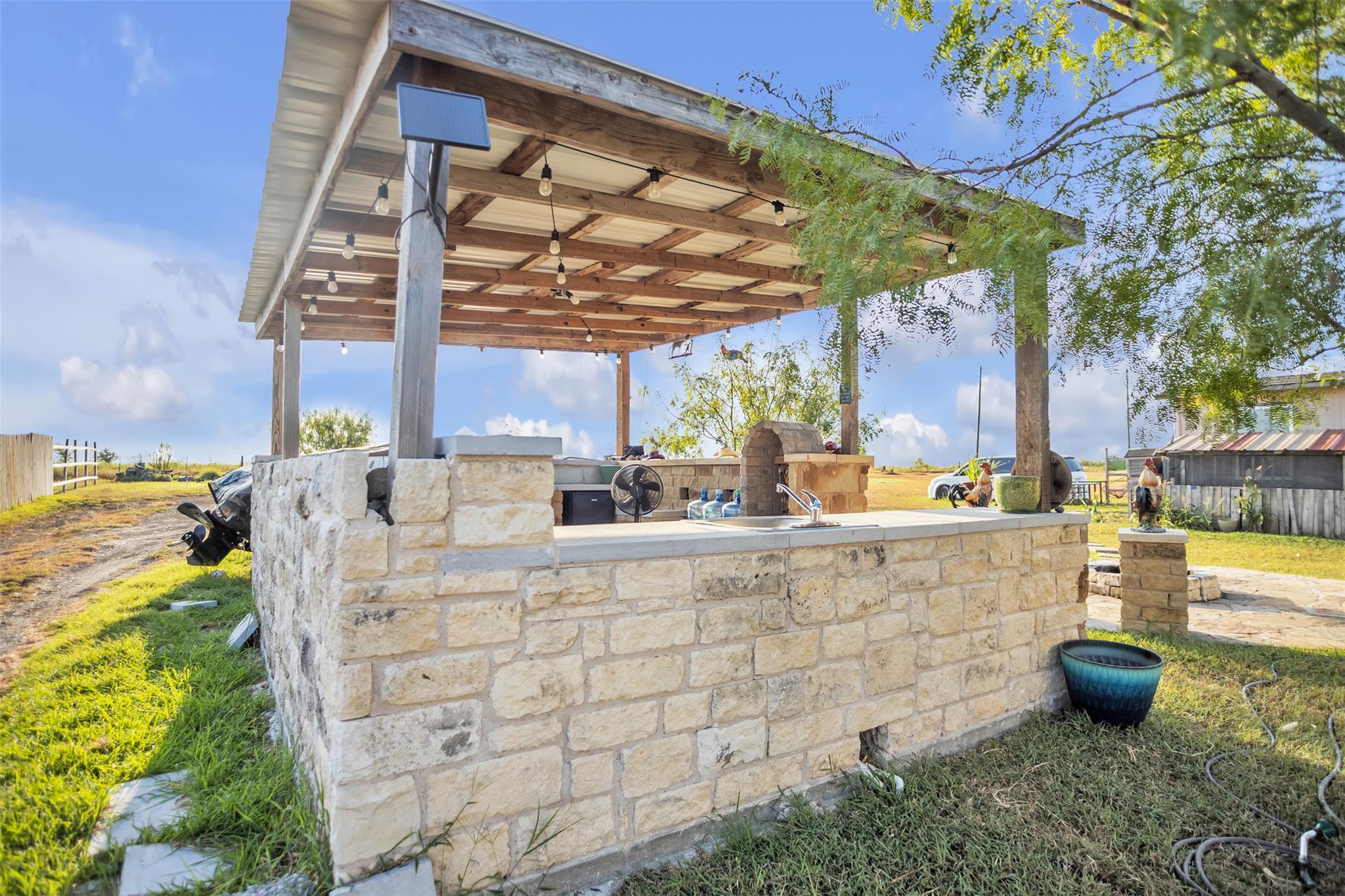 363 El Rey Dr, Kyle, TX 78640