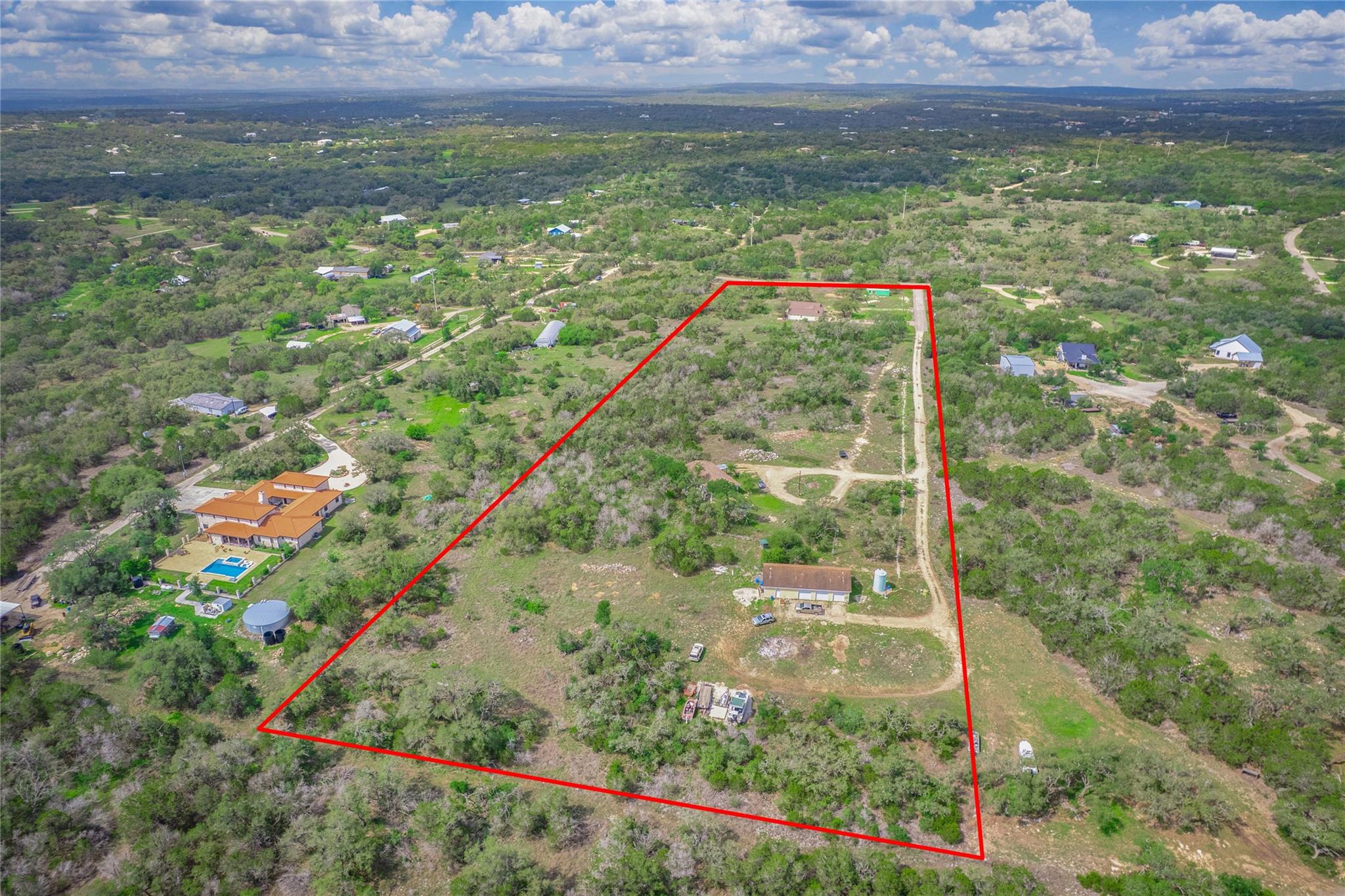 1110 Oakwood Loop, Wimberley, TX 78676