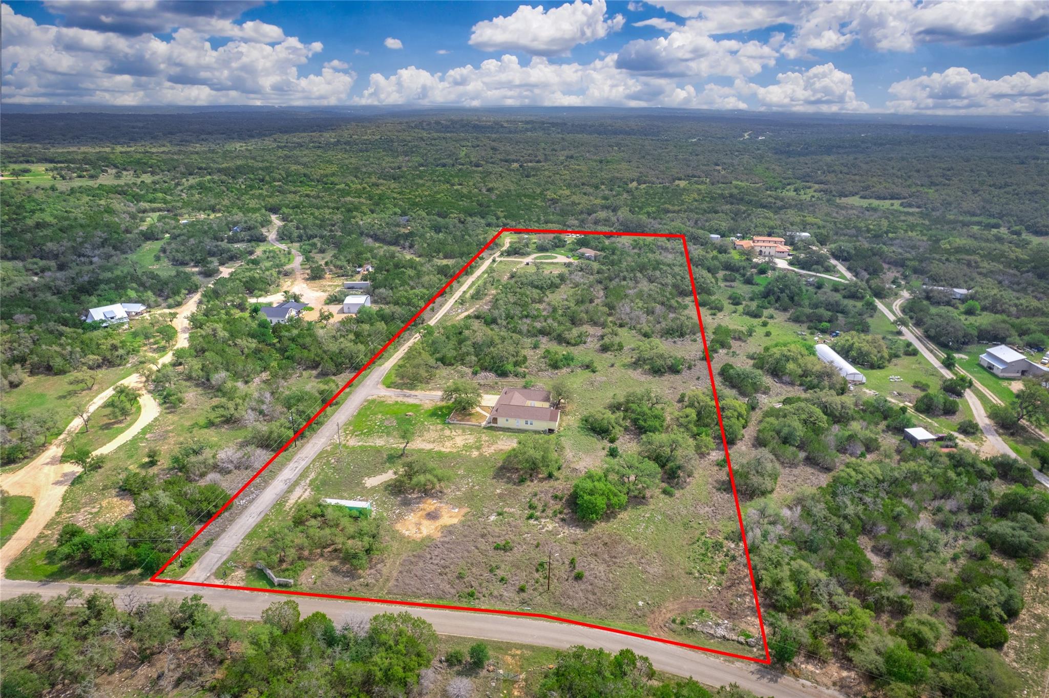 1110 Oakwood Loop, Wimberley, TX 78676