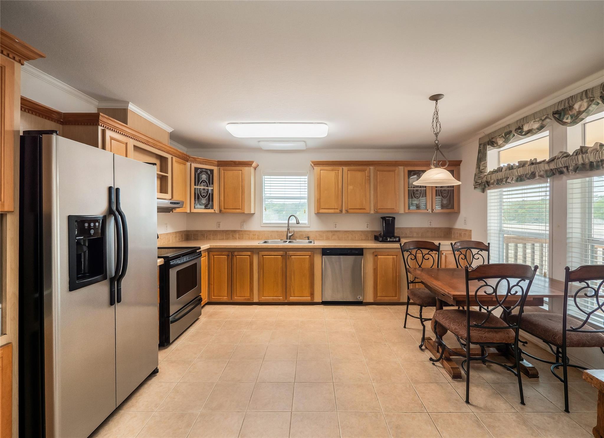 1110 Oakwood Loop, Wimberley, TX 78676