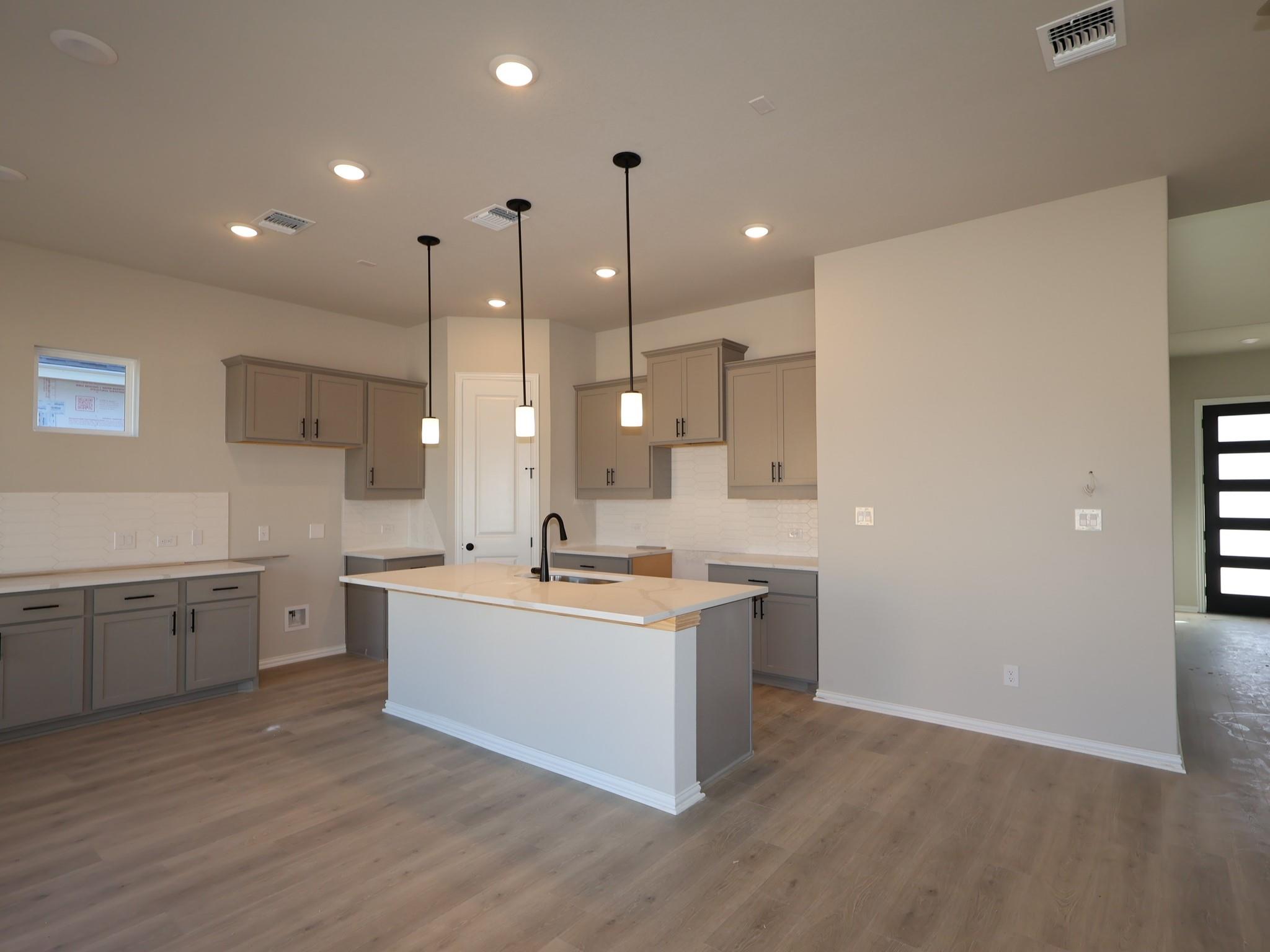 578 Darley Oak Dr, Dripping Springs, TX 78620