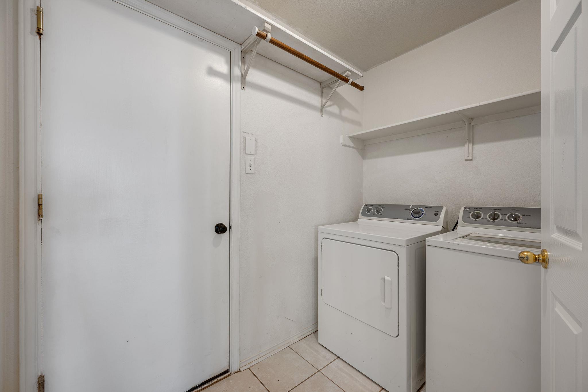 1402 Quicksilver Cir, Round Rock, TX 78665