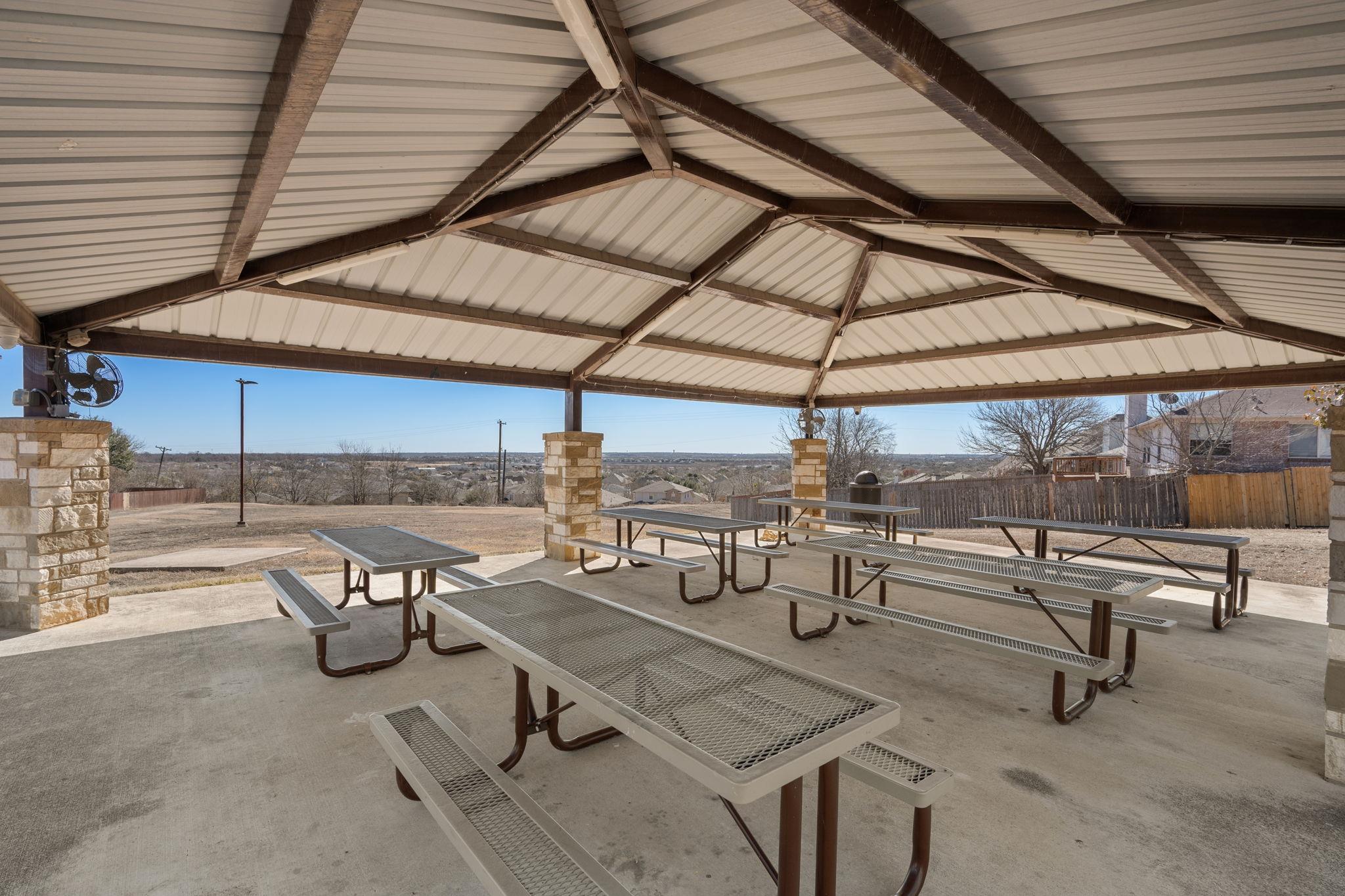 1402 Quicksilver Cir, Round Rock, TX 78665