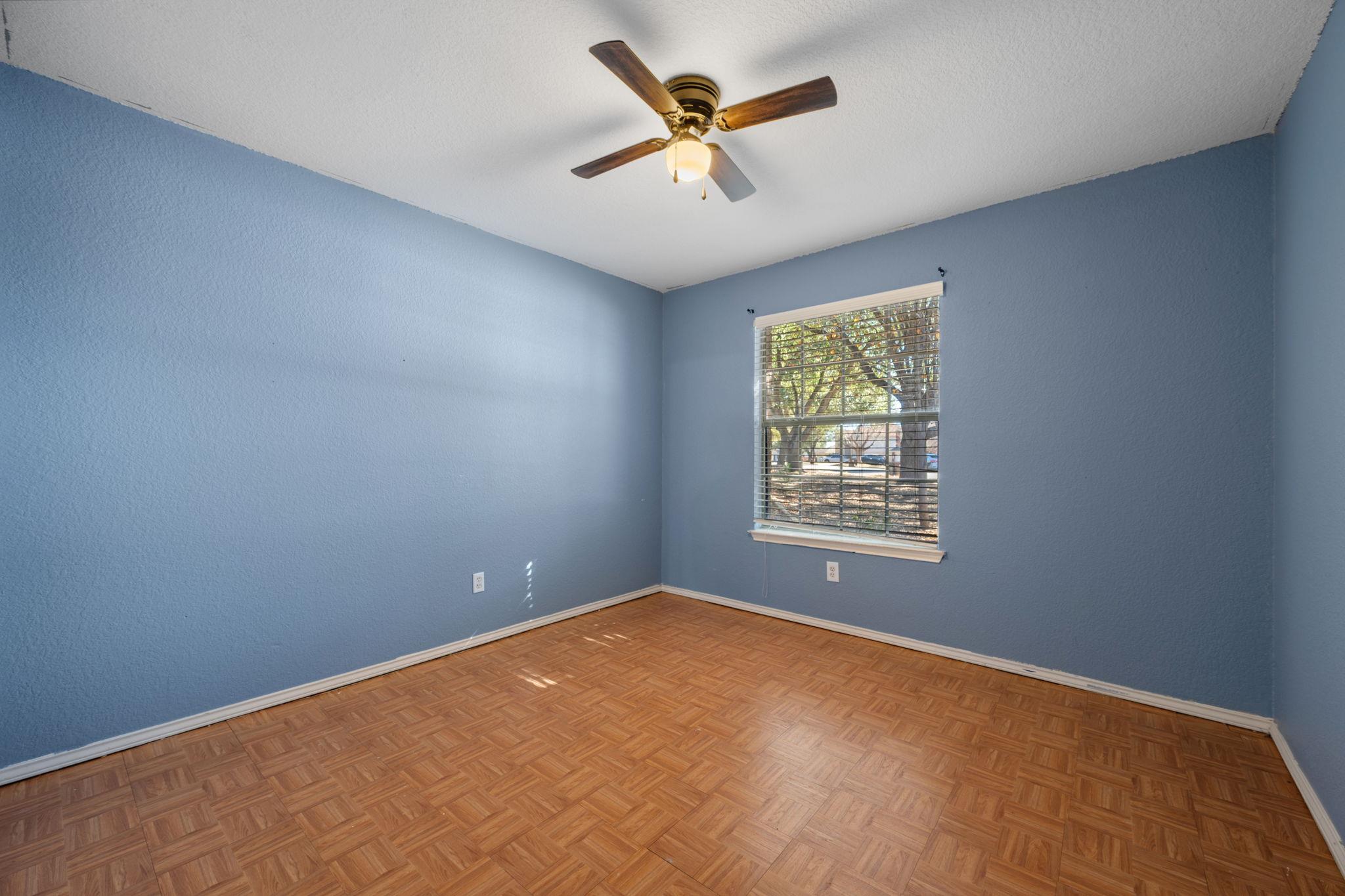 1402 Quicksilver Cir, Round Rock, TX 78665