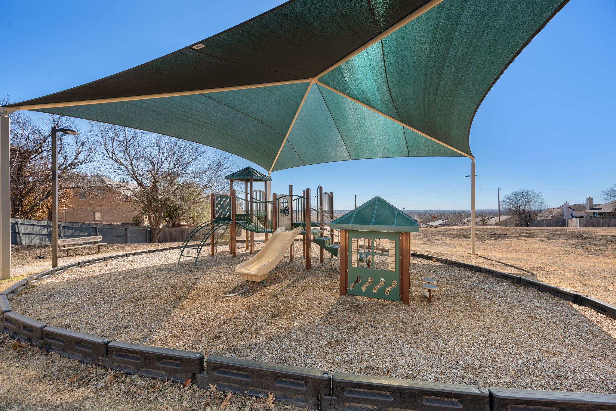 1402 Quicksilver Cir, Round Rock, TX 78665