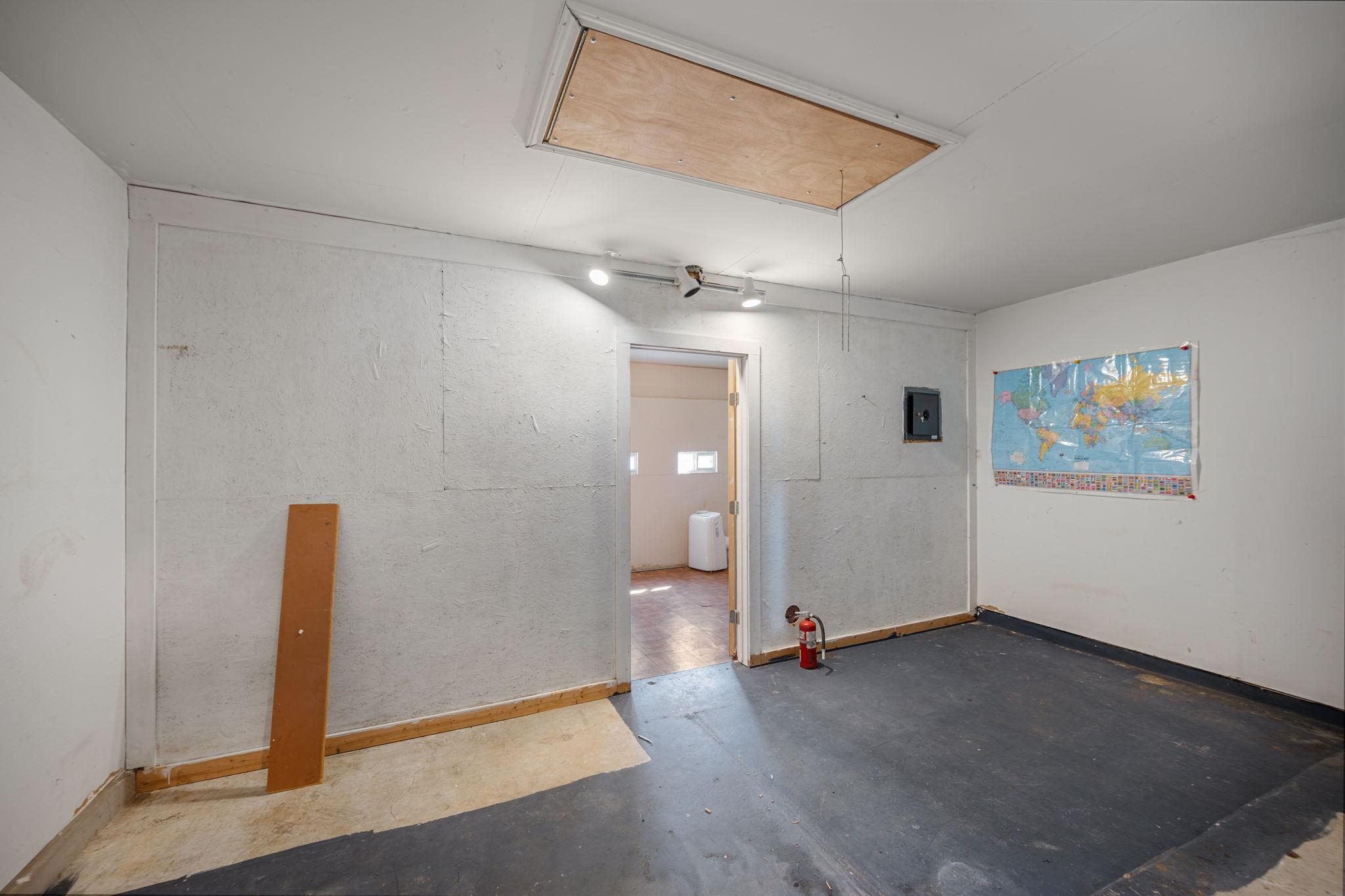 1402 Quicksilver Cir, Round Rock, TX 78665