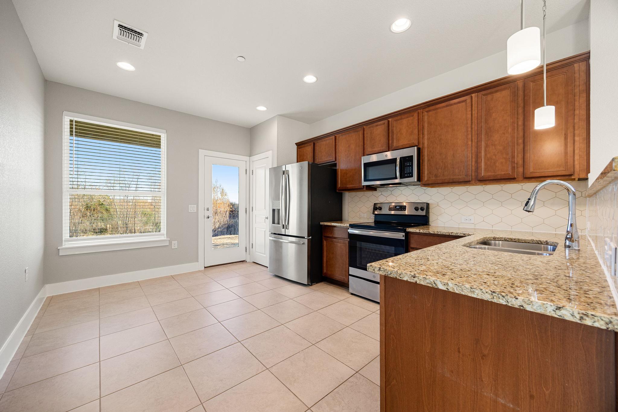 1501 Roseburg Dr, Austin, TX 78754