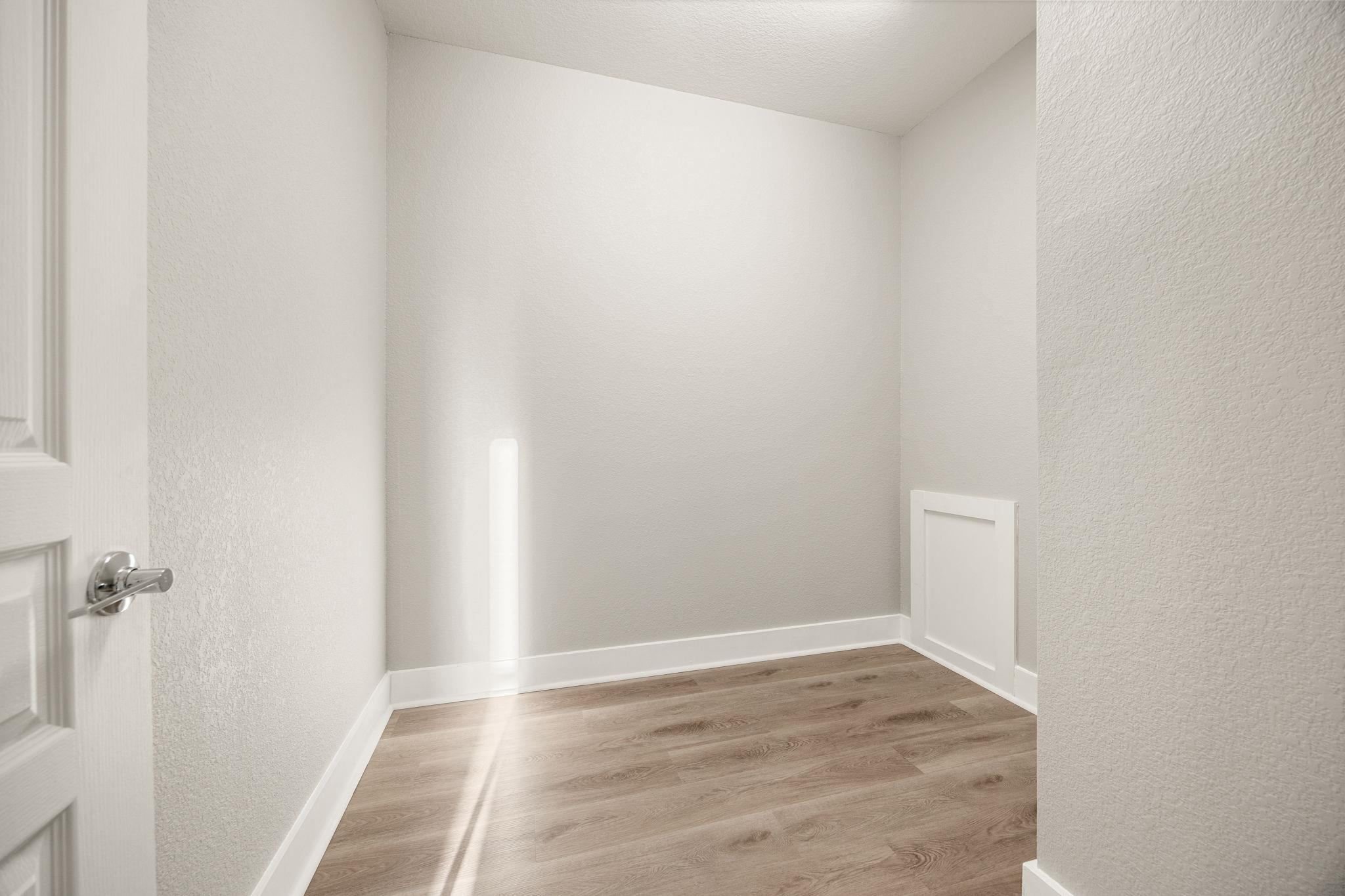 1501 Roseburg Dr, Austin, TX 78754