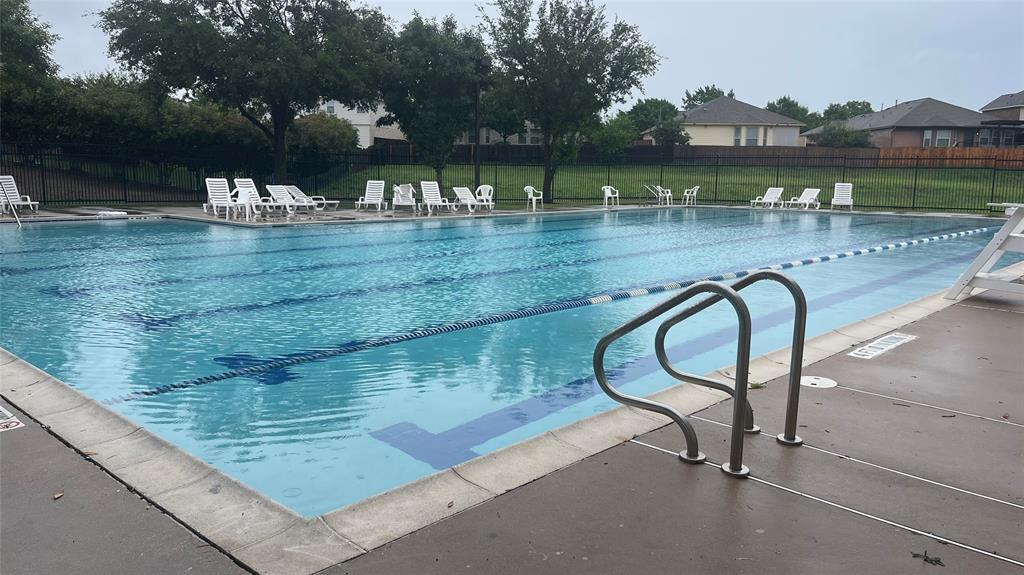 1501 Roseburg Dr, Austin, TX 78754