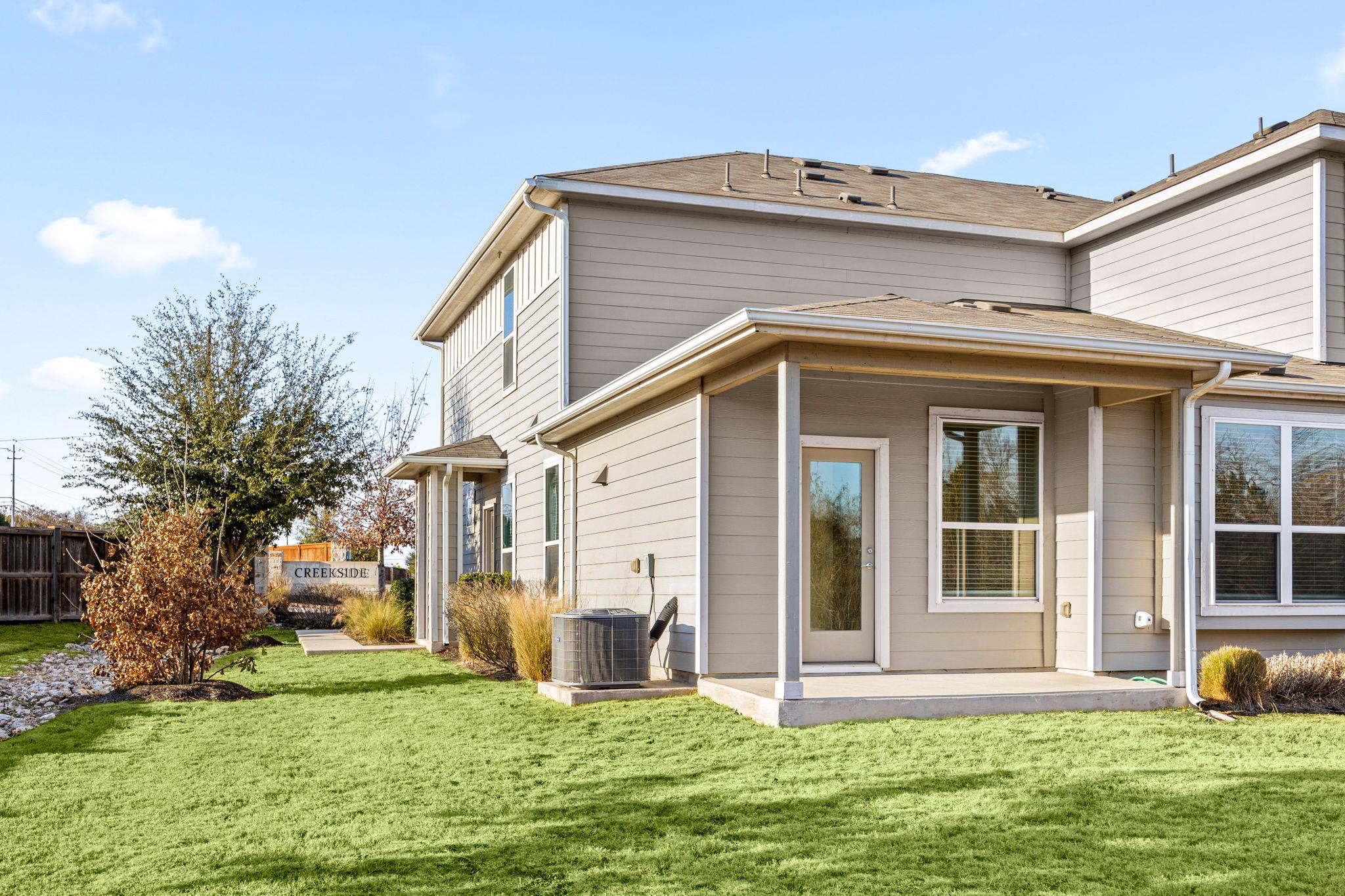 1501 Roseburg Dr, Austin, TX 78754