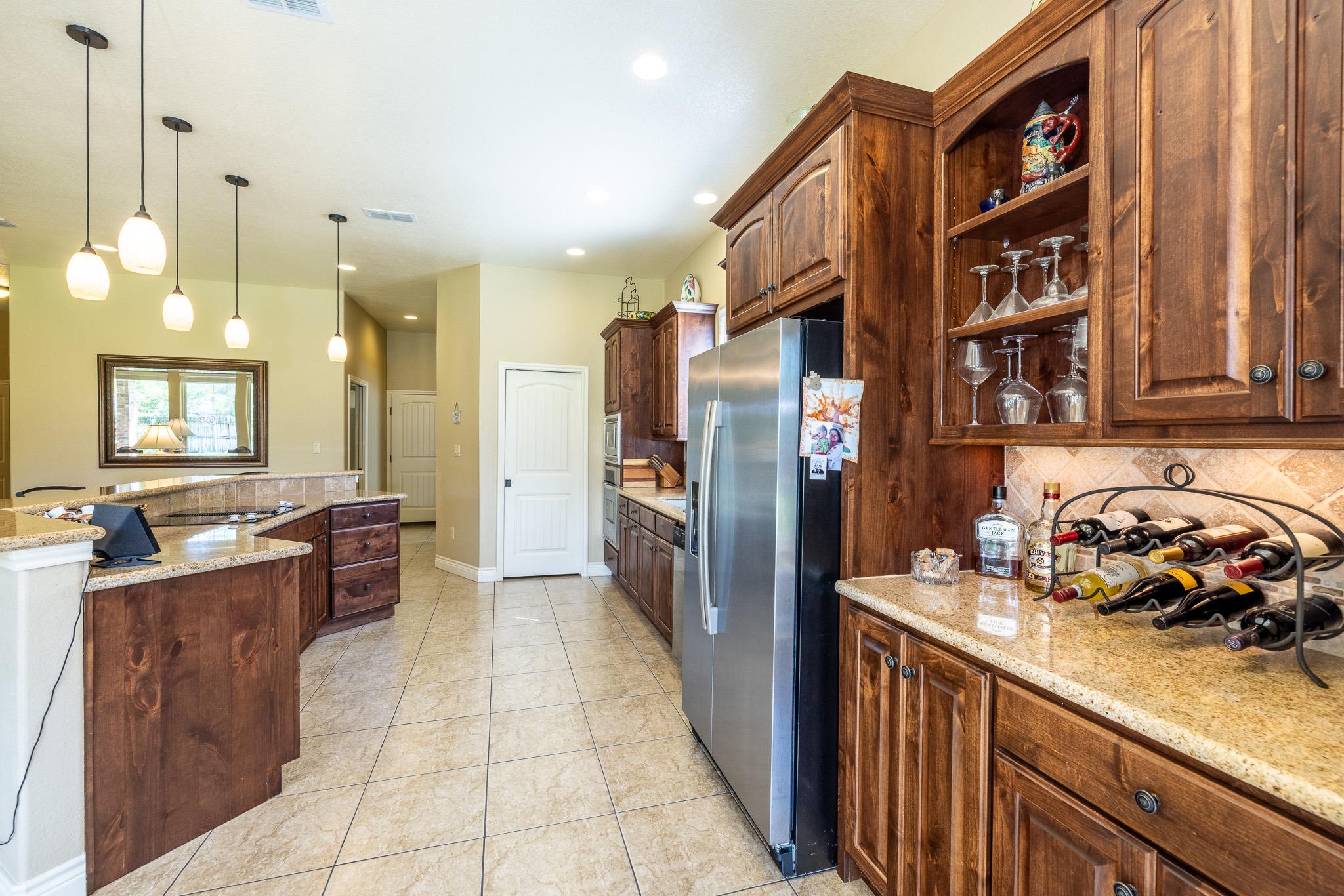 1338 Donovan St, Gonzales, TX 78629