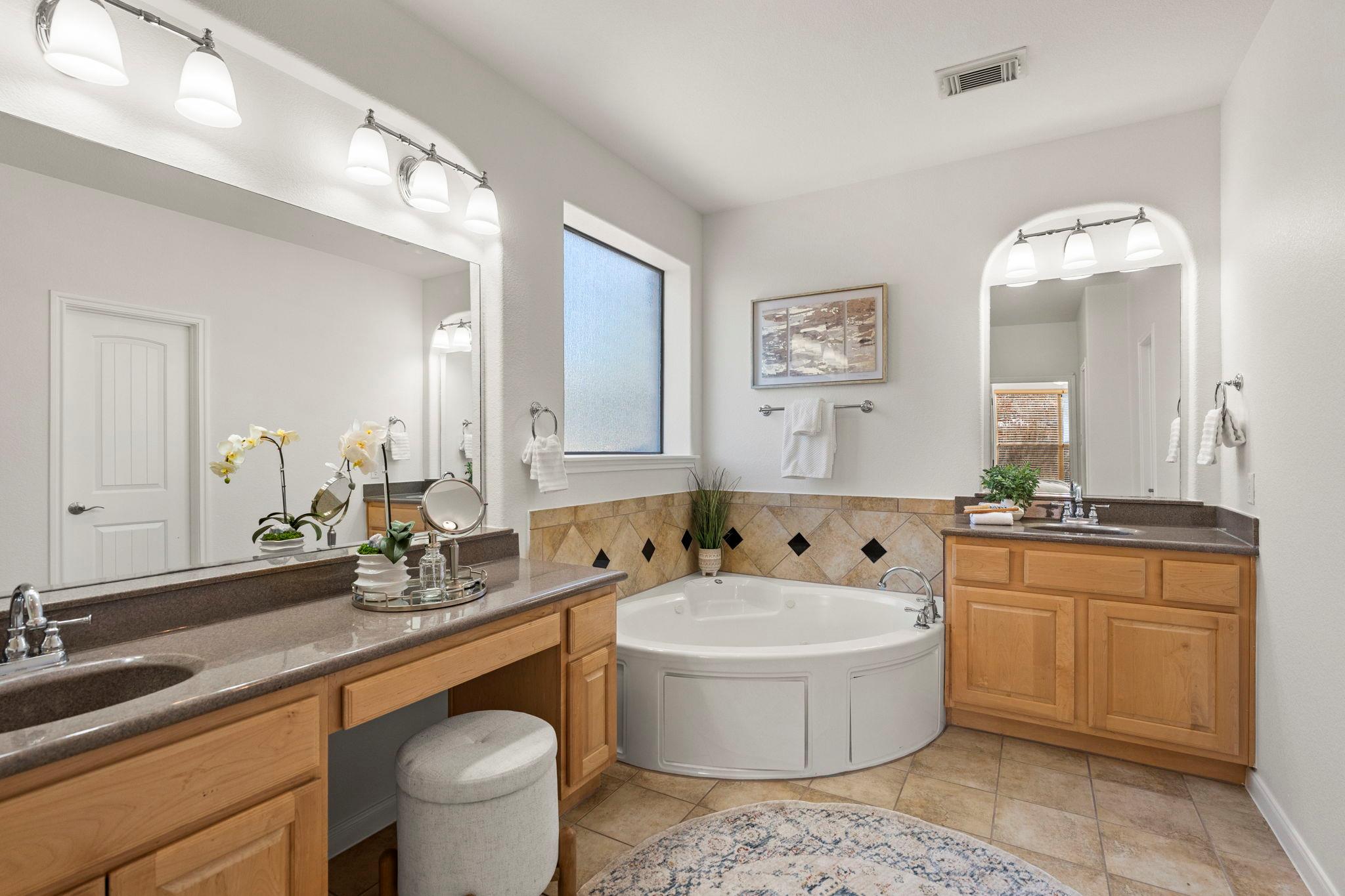 7809 Tusman Dr, Austin, TX 78735