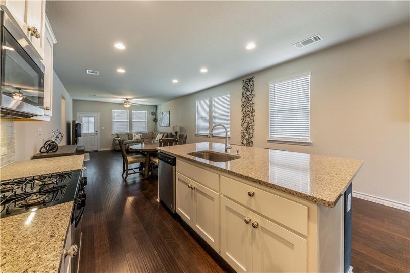 138 Silktassel Way, Buda, TX 78610