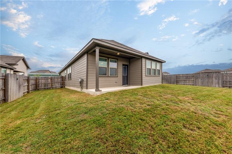 138 Silktassel Way, Buda, TX 78610