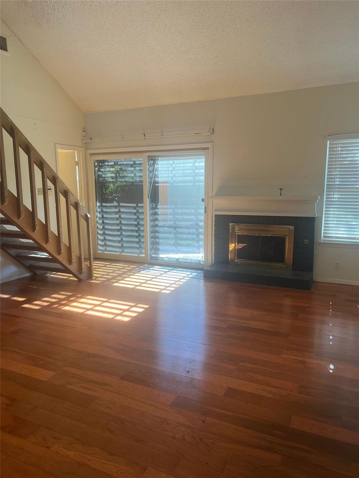 1515 W Braker Ln # B, Austin, TX 78758