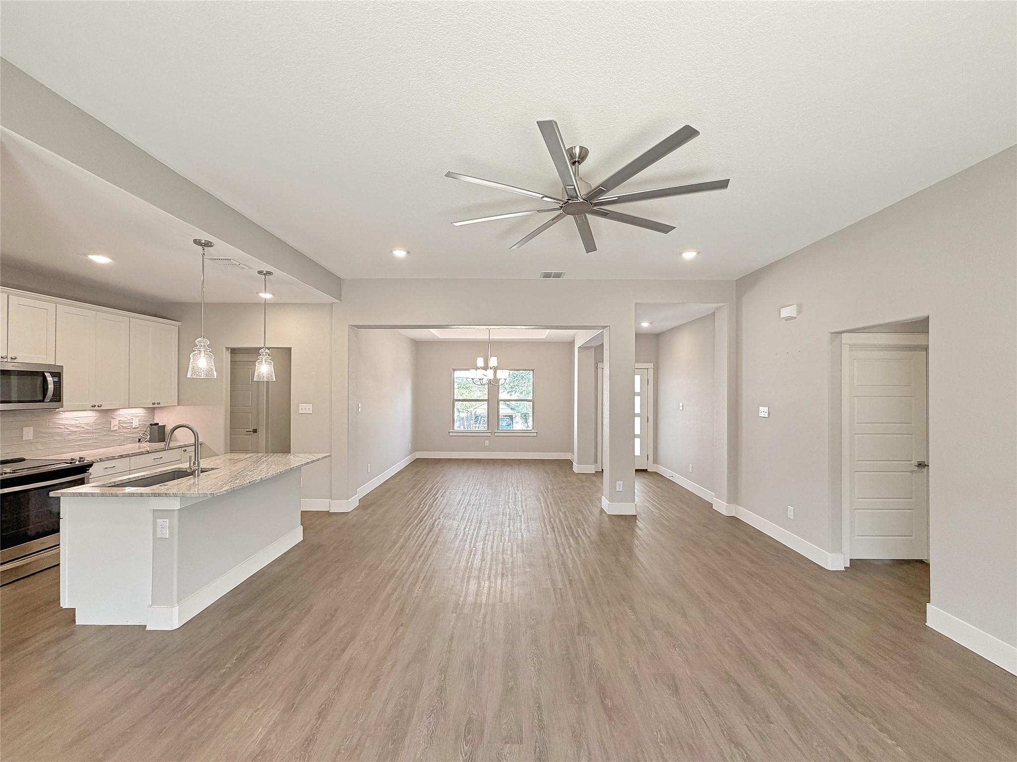 381 Monarch, Canyon Lake, TX 78133