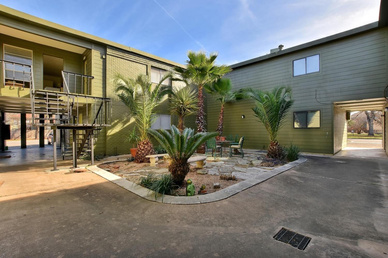 303 W 40th St # 101, Austin, TX 78751