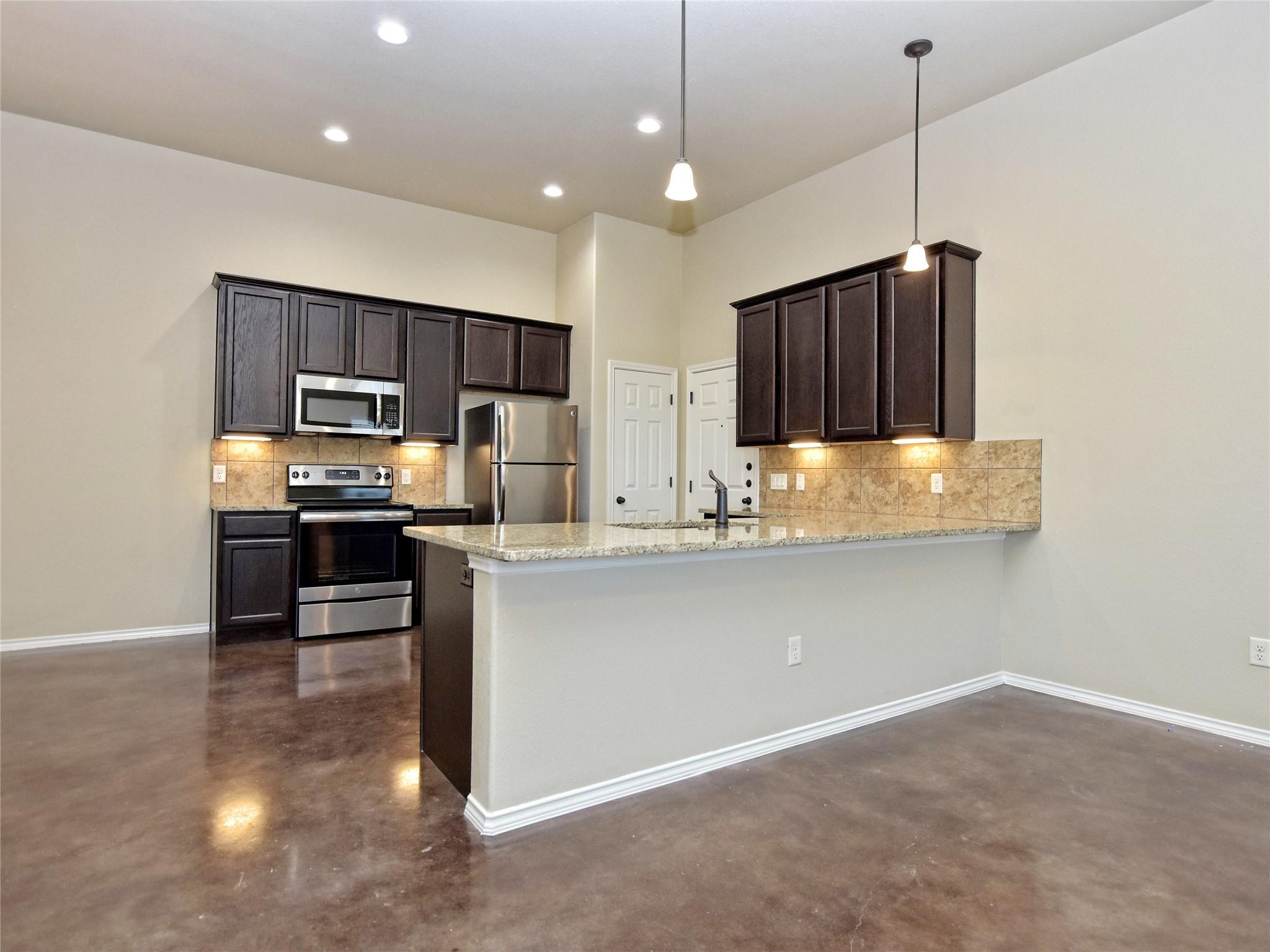 517 Jack Rabbit Ln # B, Buda, TX 78610