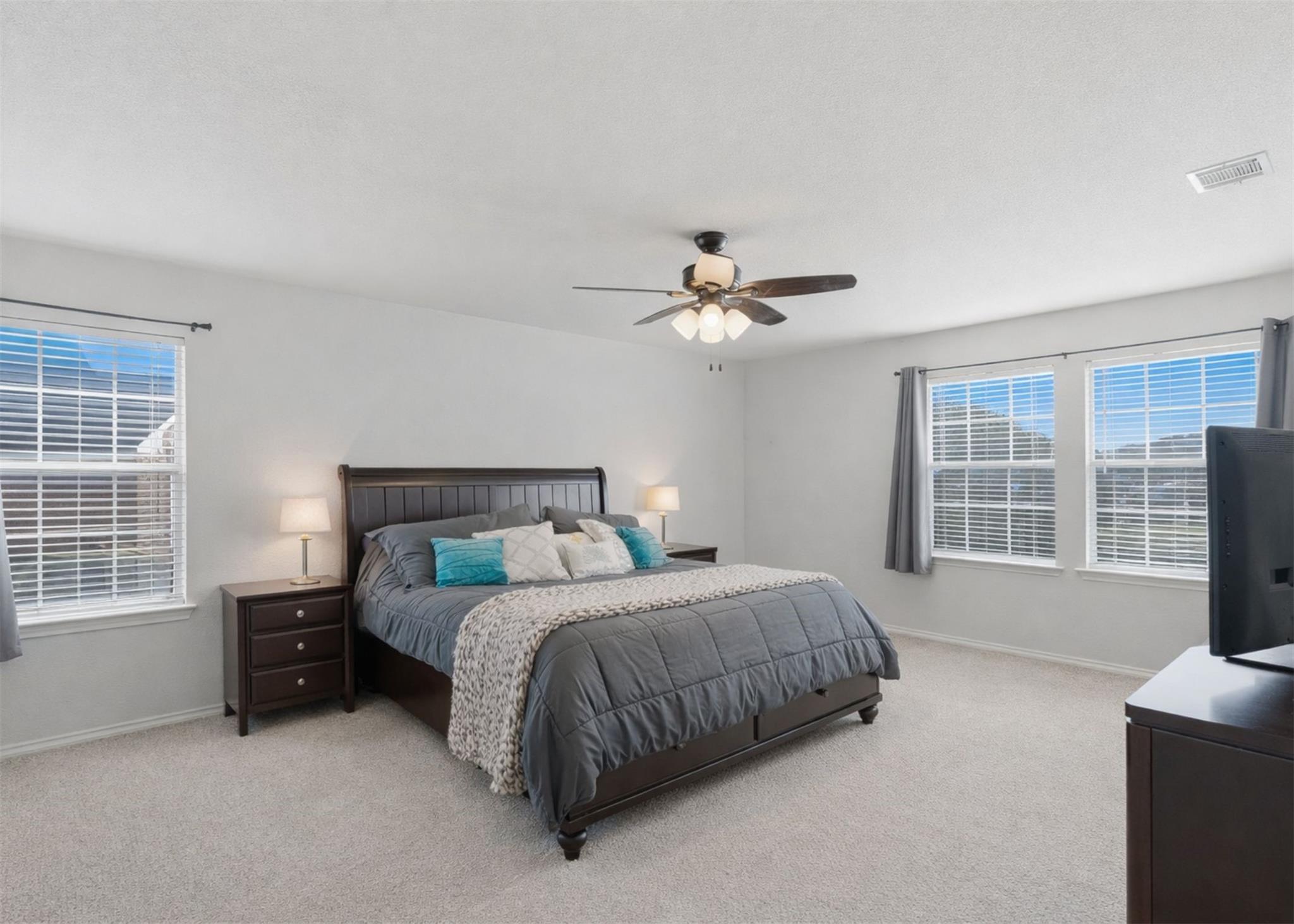 2141 Warwick Pl, New Braunfels, TX 78130