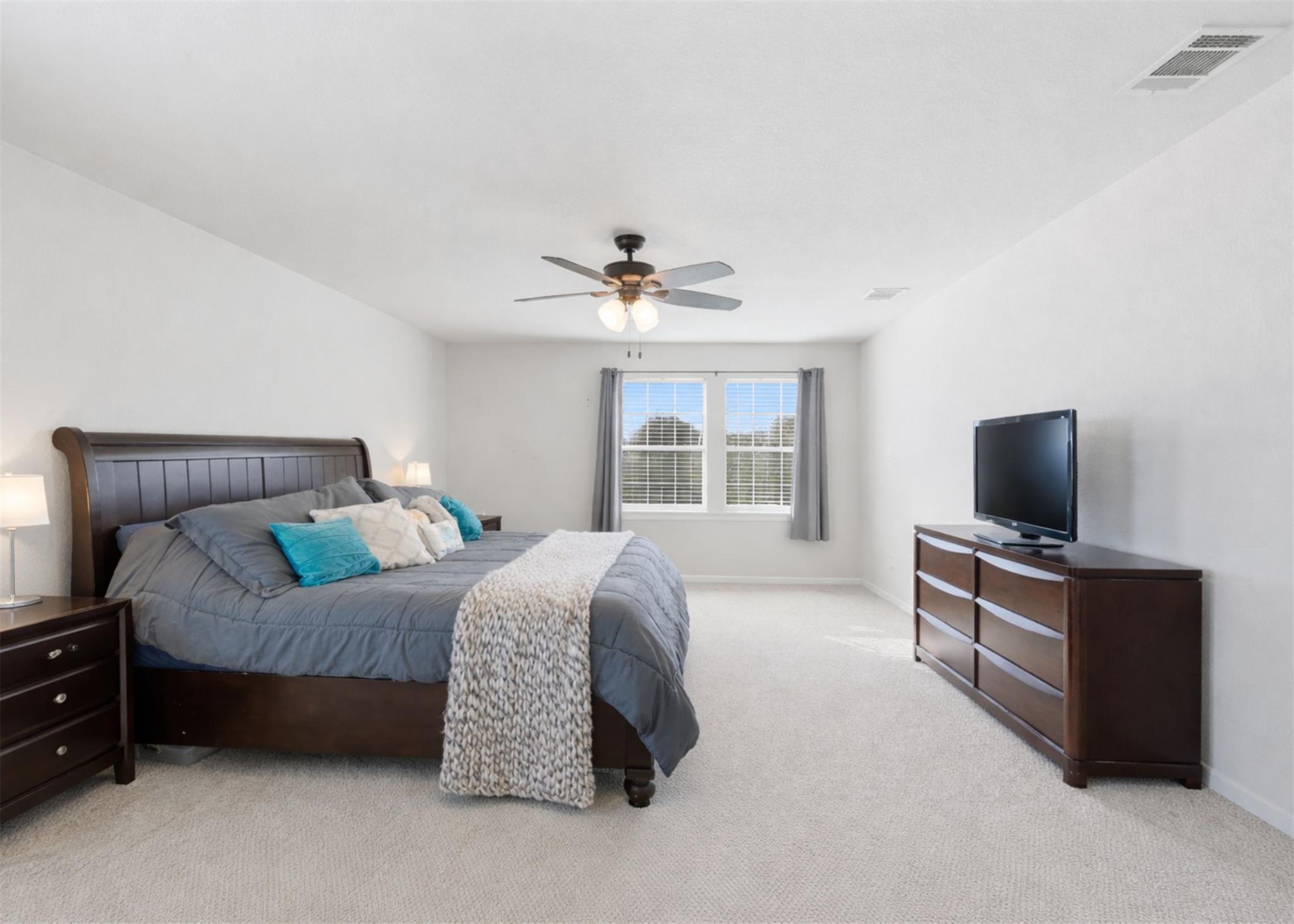 2141 Warwick Pl, New Braunfels, TX 78130