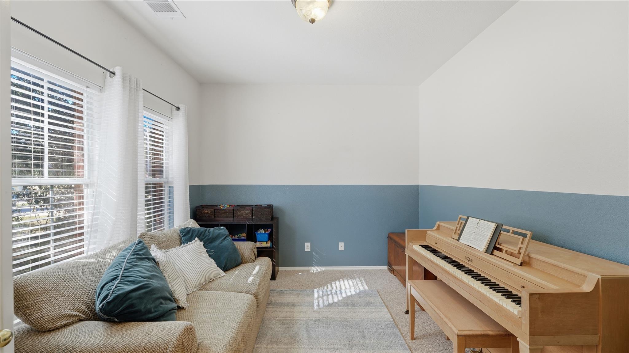 2141 Warwick Pl, New Braunfels, TX 78130