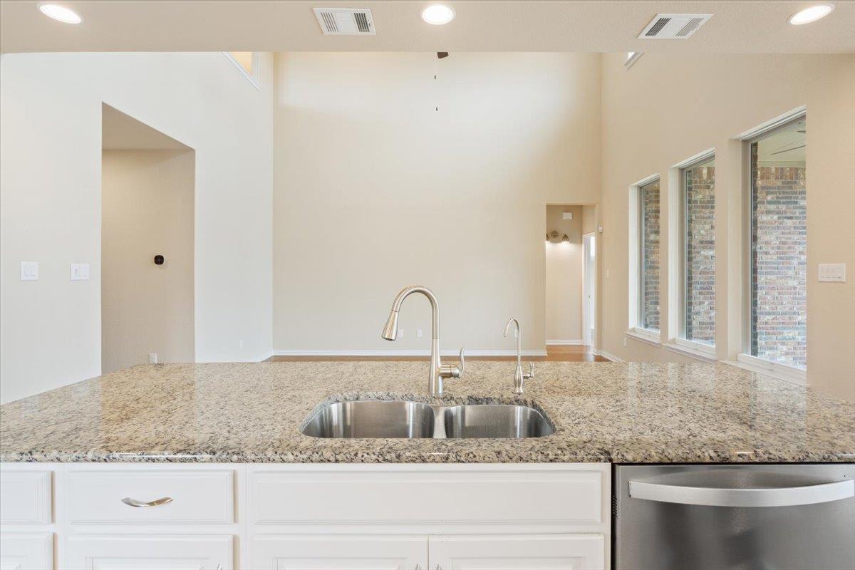 125 Indian Paintbrush Trl, Georgetown, TX 78628