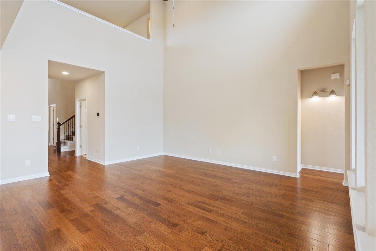 125 Indian Paintbrush Trl, Georgetown, TX 78628