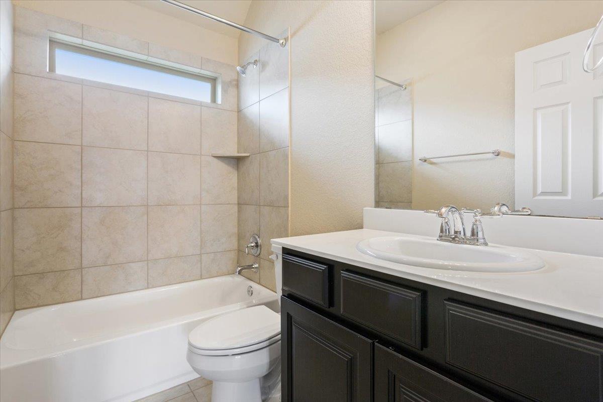 125 Indian Paintbrush Trl, Georgetown, TX 78628