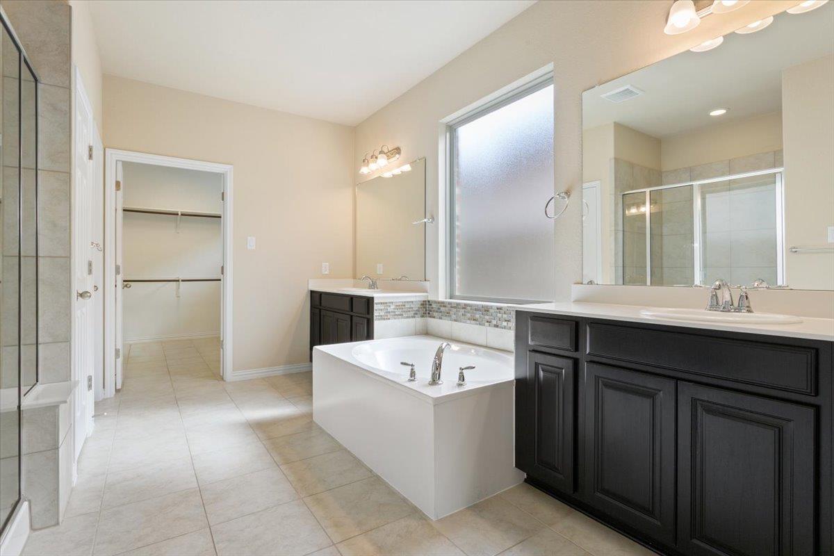 125 Indian Paintbrush Trl, Georgetown, TX 78628