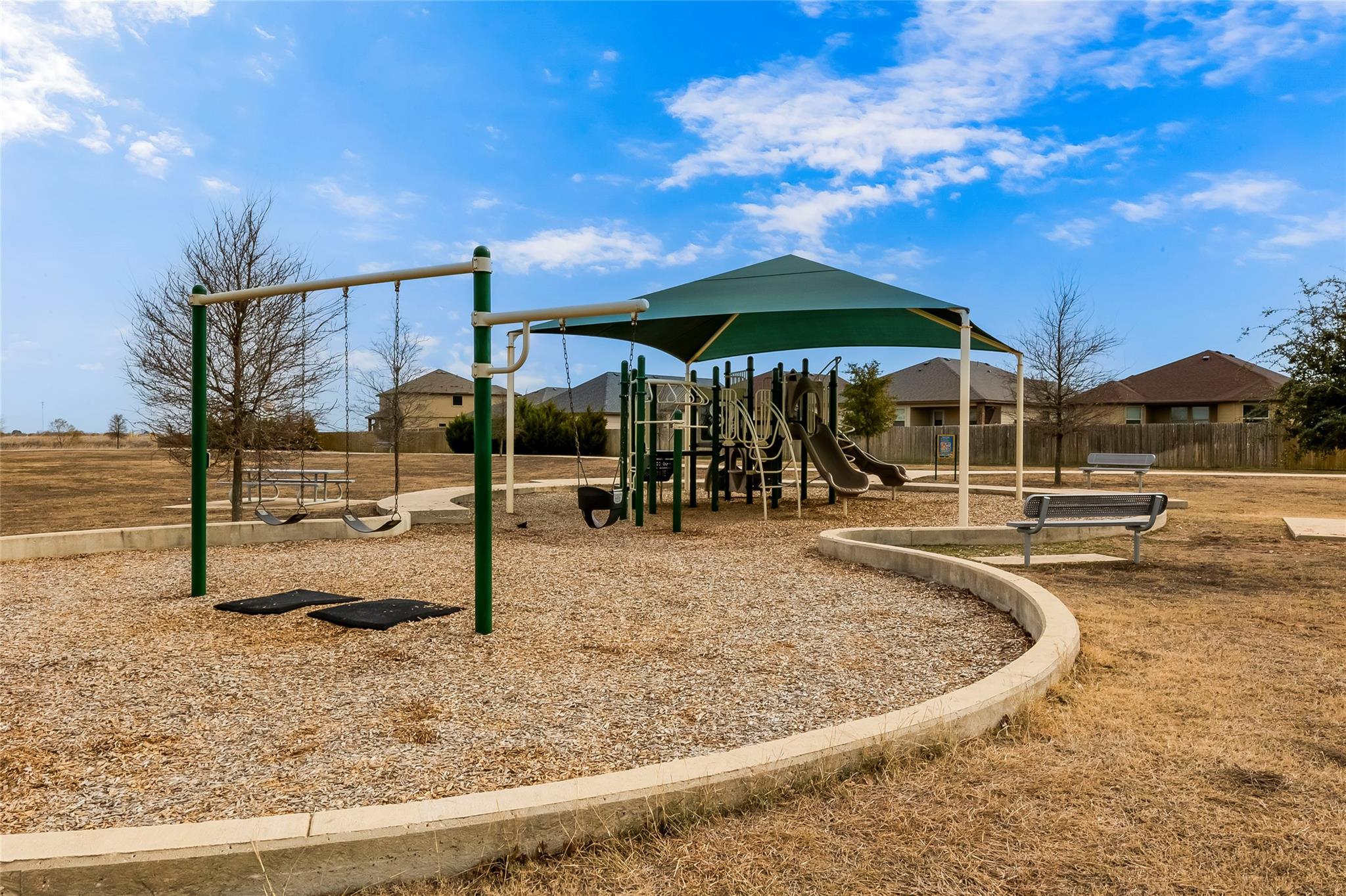 227 Reagor Dr, Taylor, TX 76574