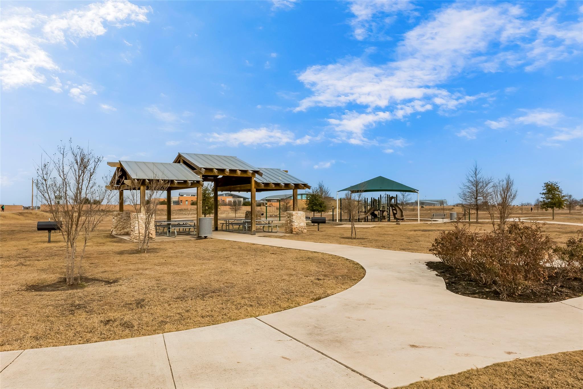 227 Reagor Dr, Taylor, TX 76574