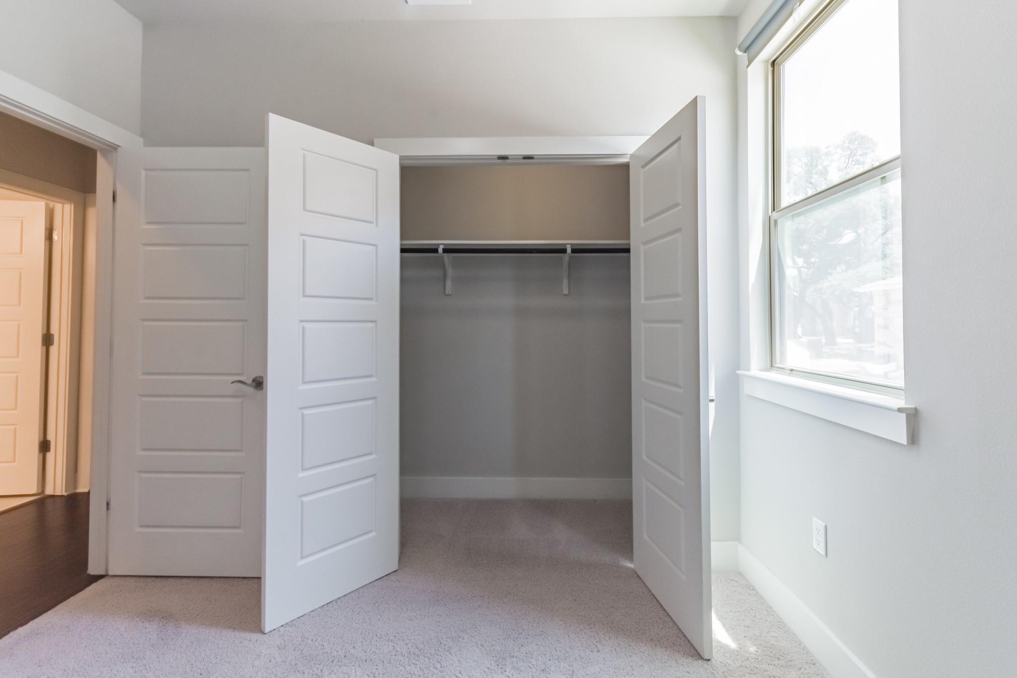 13800 Lyndhurst St # 221, Austin, TX 78717