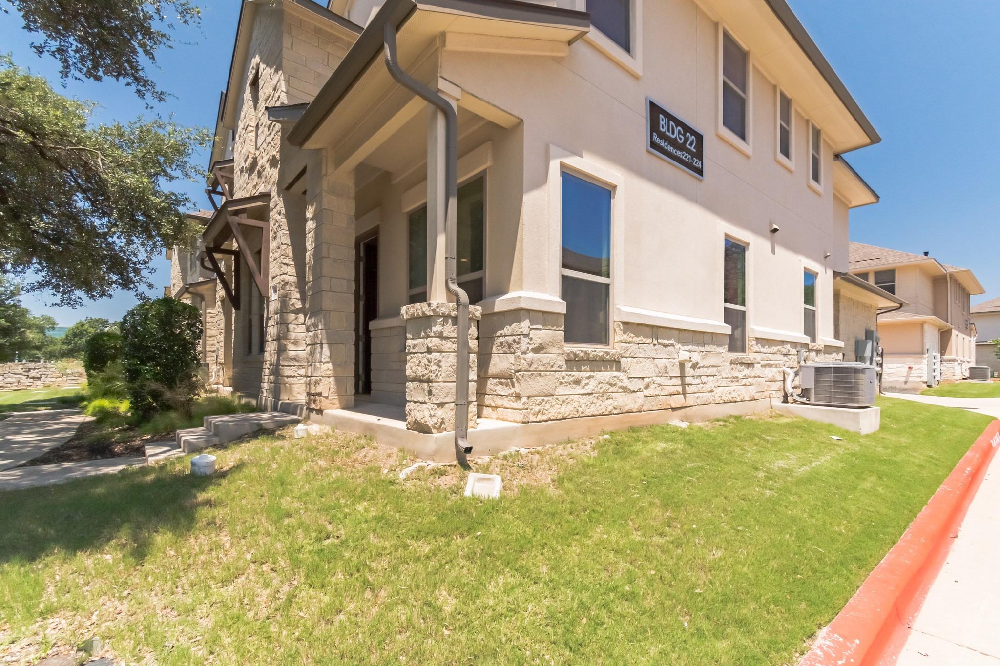 13800 Lyndhurst St # 221, Austin, TX 78717