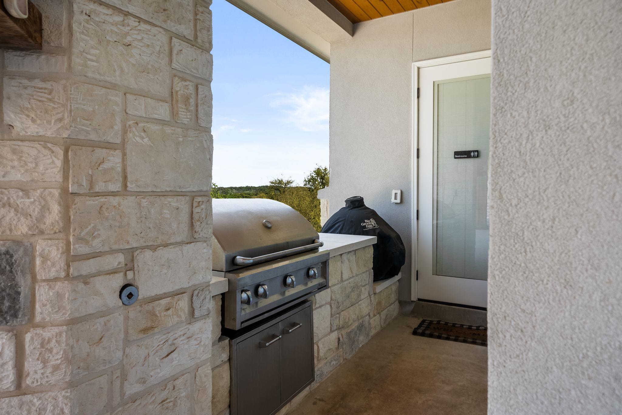 690 Cielo Springs Dr, Blanco, TX 78606