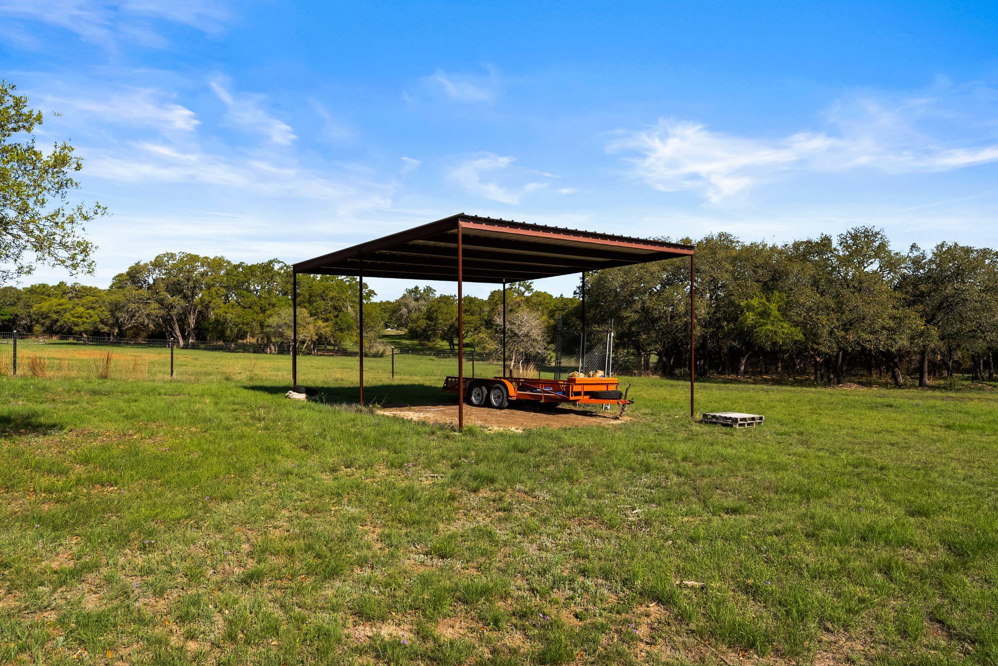 690 Cielo Springs Dr, Blanco, TX 78606