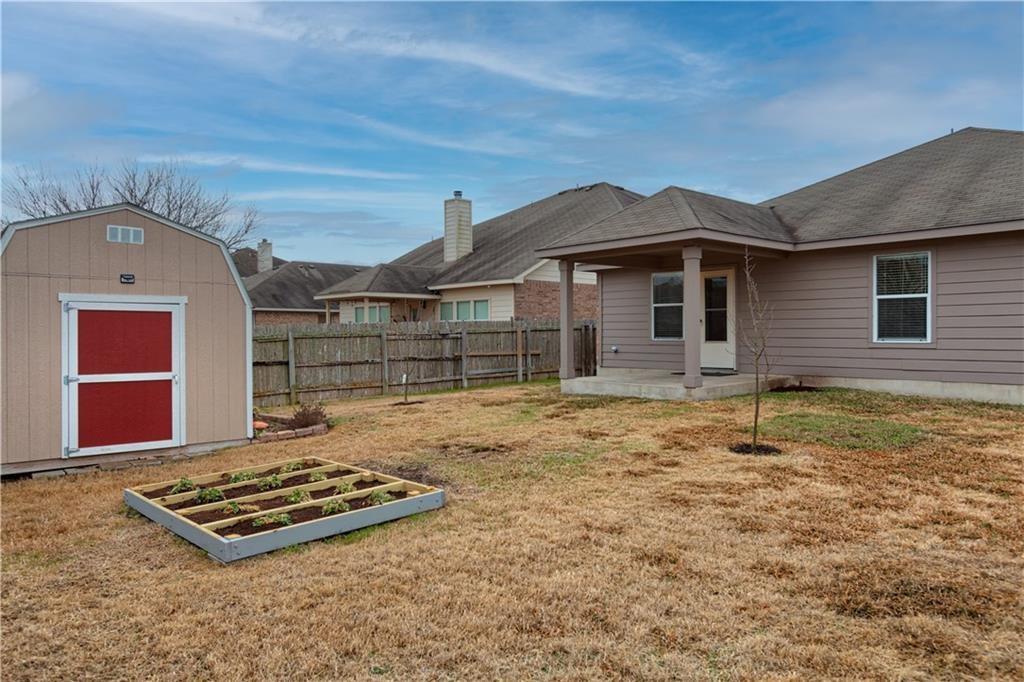 116 Campos Dr, Hutto, TX 78634