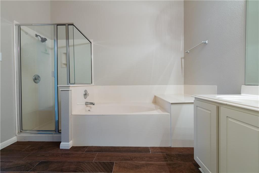 116 Campos Dr, Hutto, TX 78634