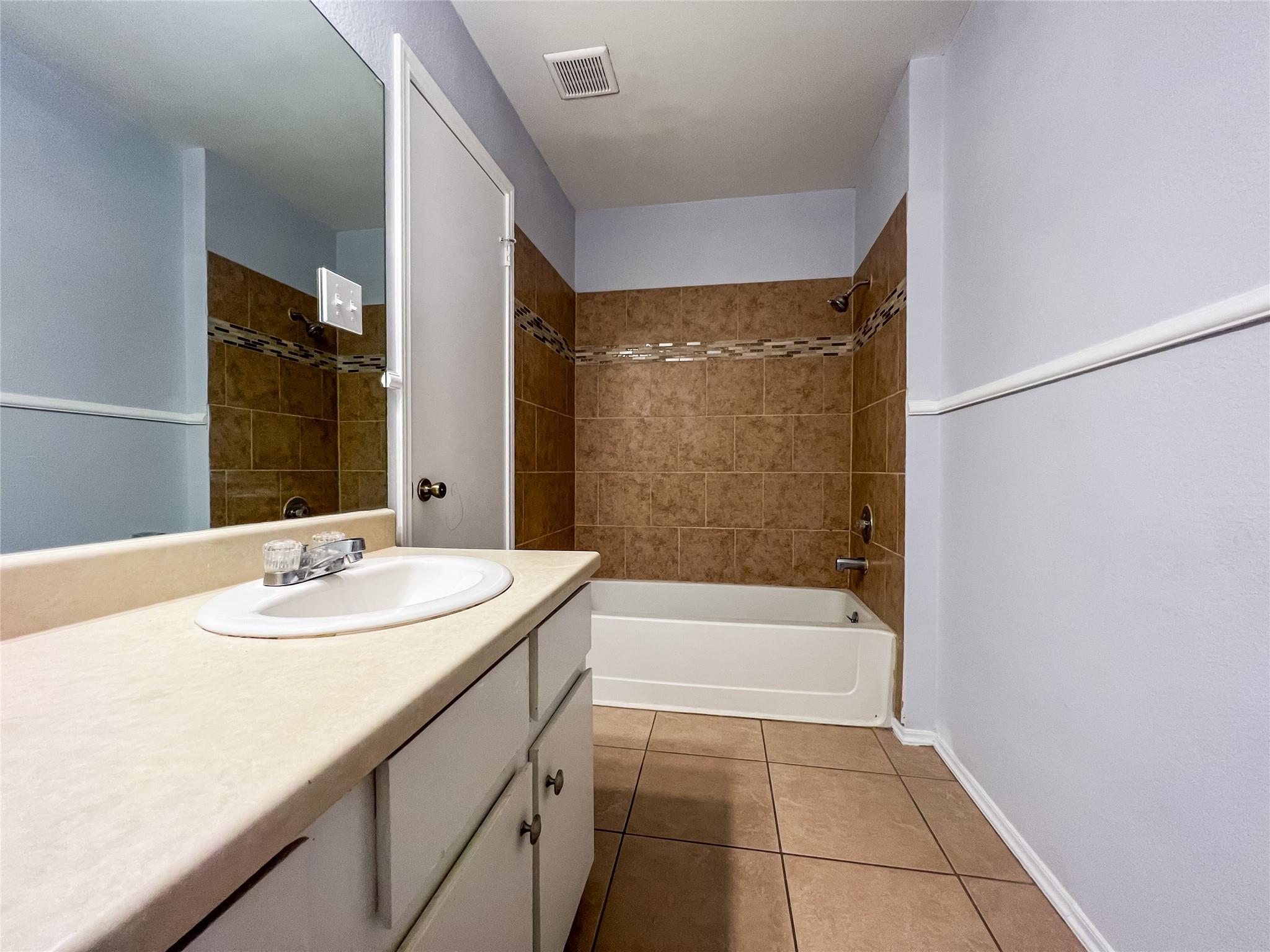 12004 Thompkins Dr, Austin, TX 78753