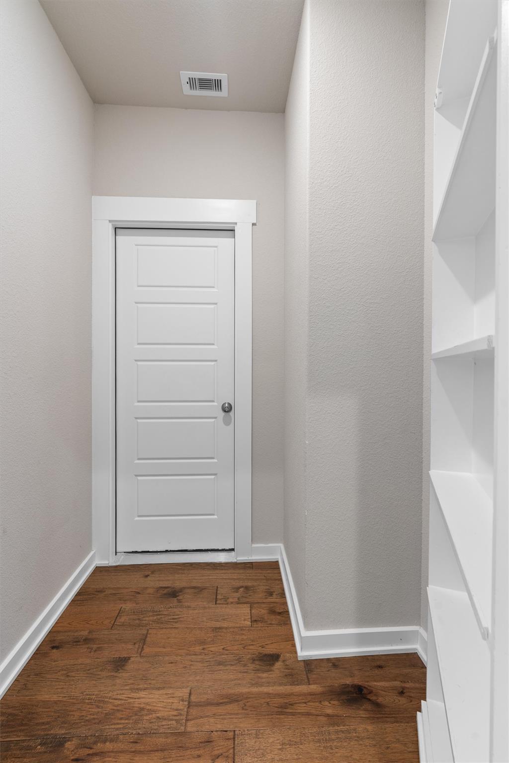 438 Brentwood Dr, Austin, TX 78737