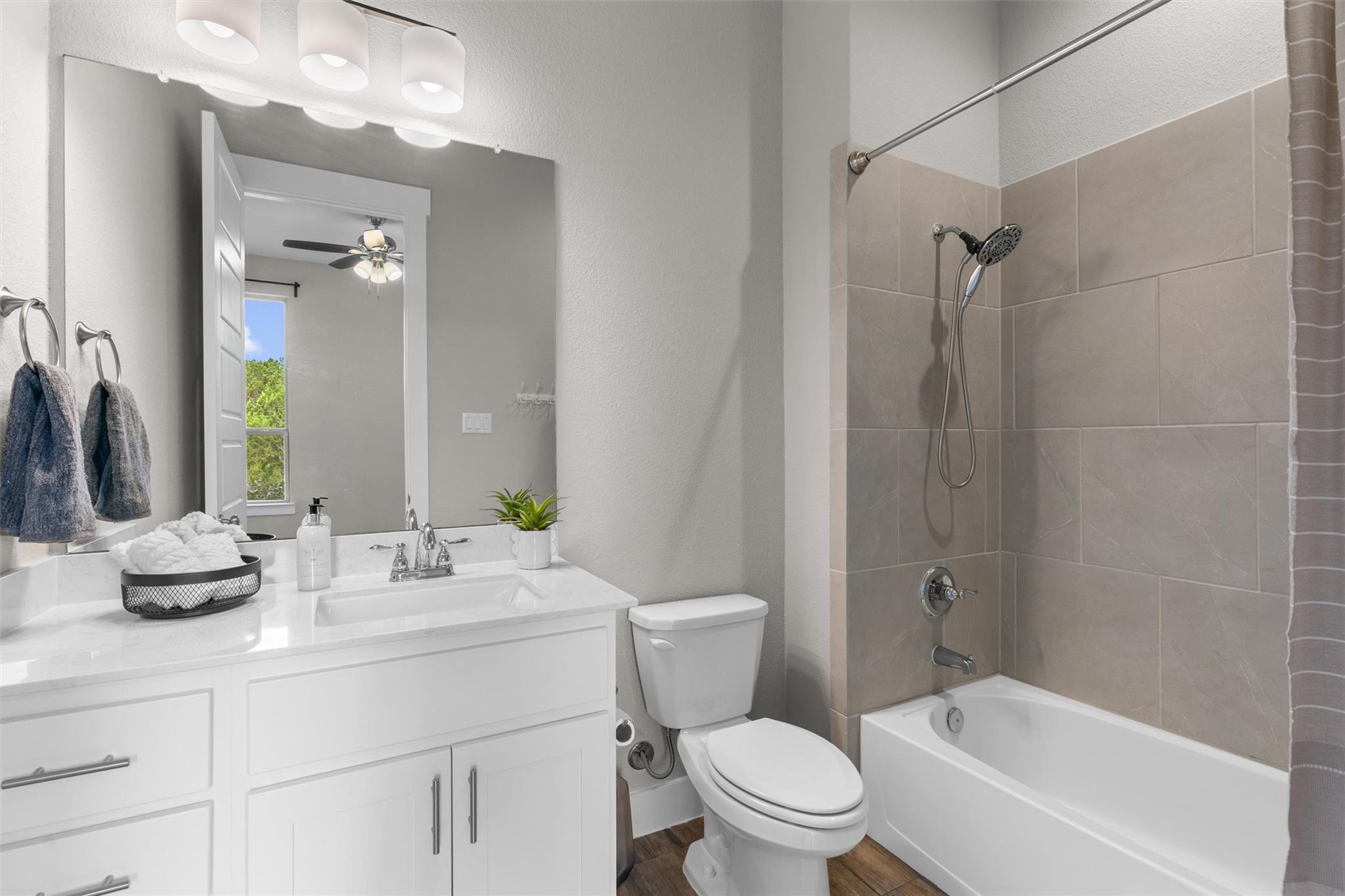 438 Brentwood Dr, Austin, TX 78737