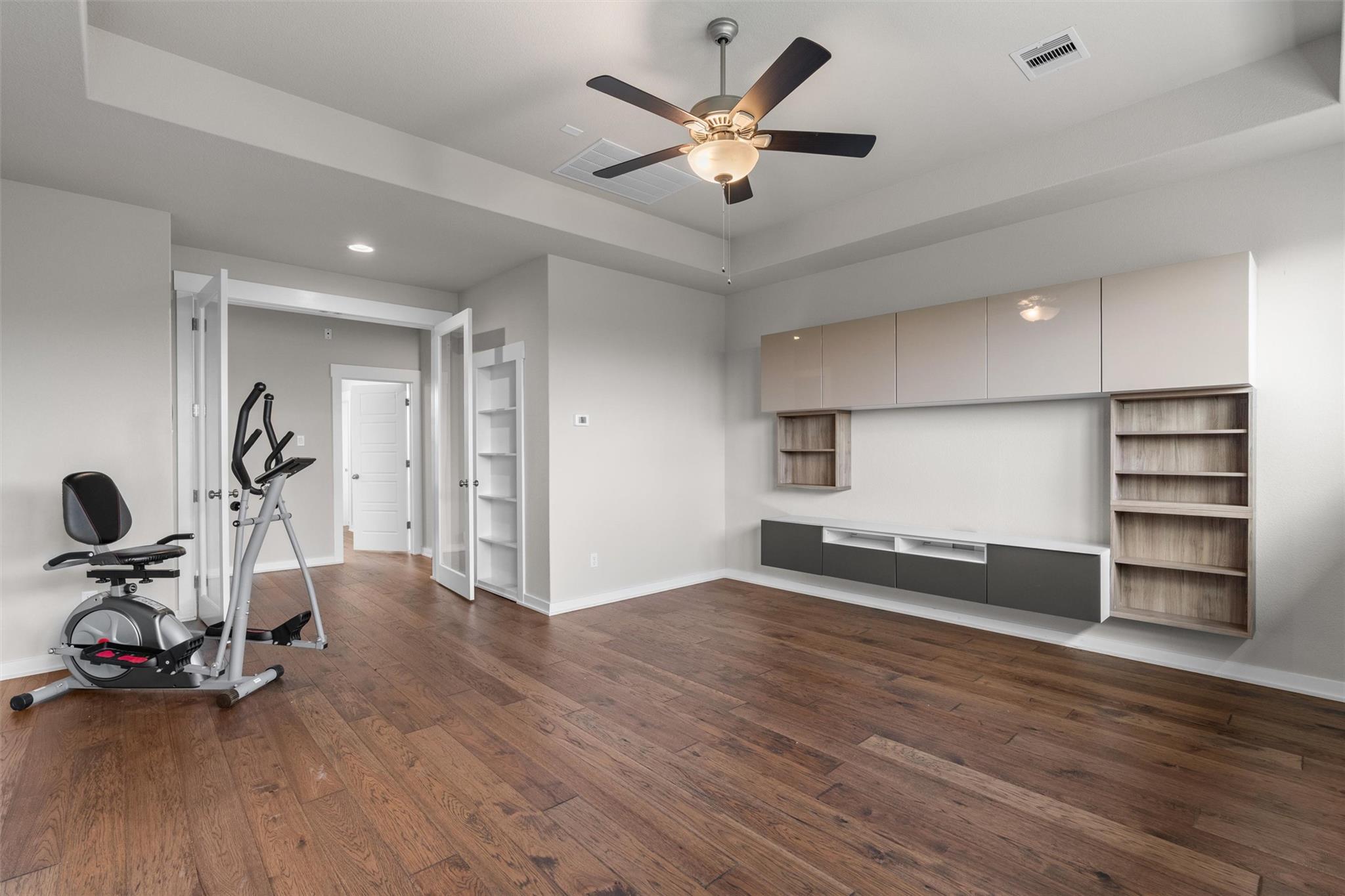 438 Brentwood Dr, Austin, TX 78737