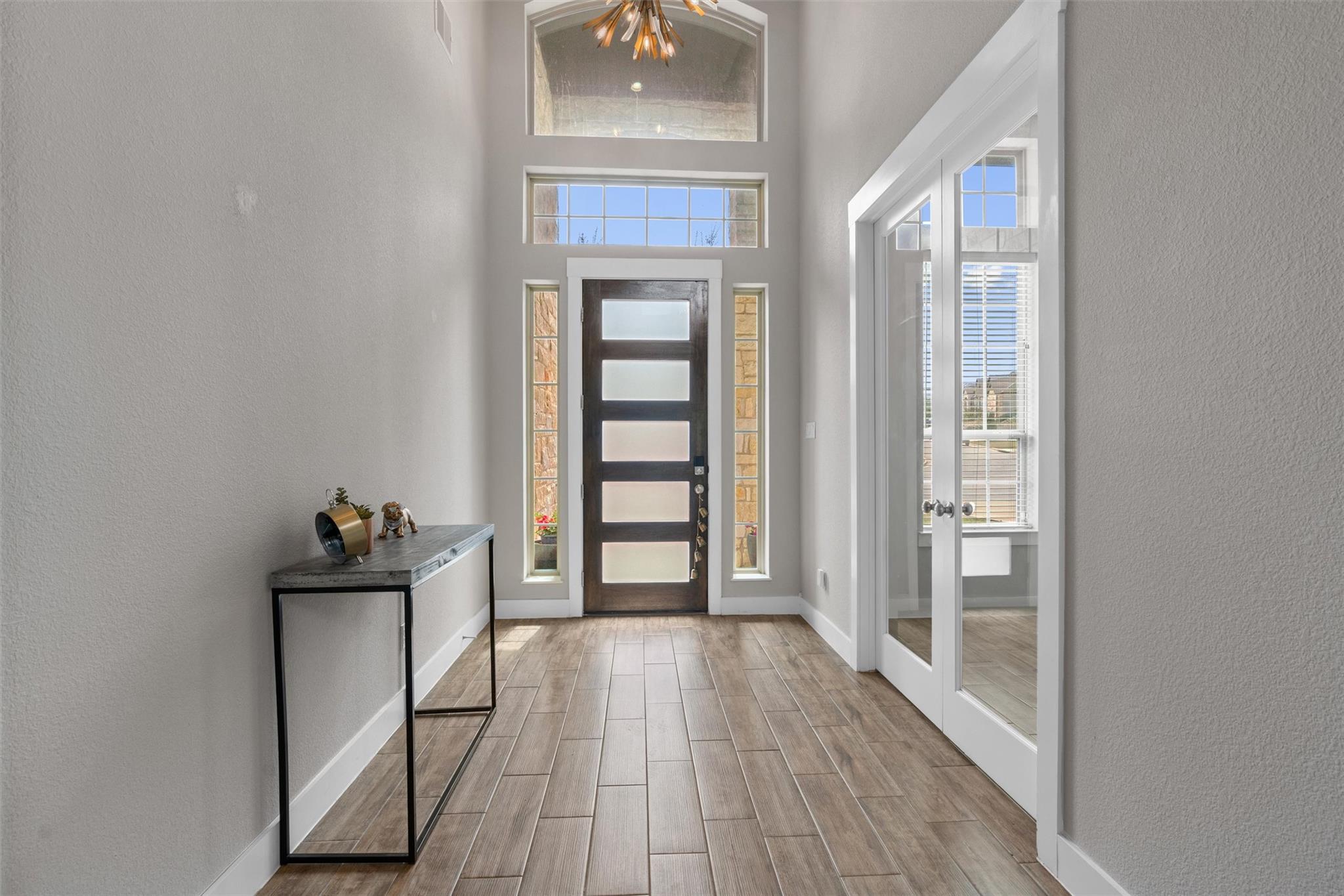 438 Brentwood Dr, Austin, TX 78737