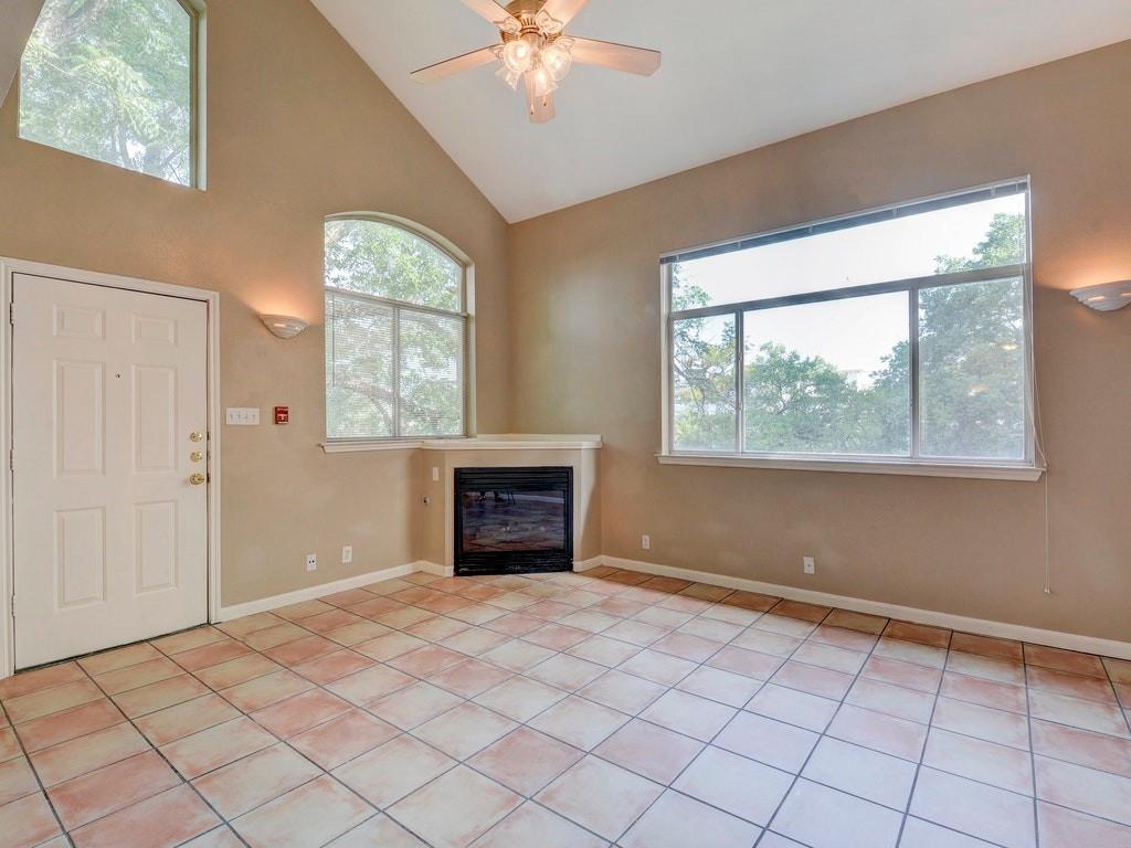 2502 Leon St # 102, Austin, TX 78705